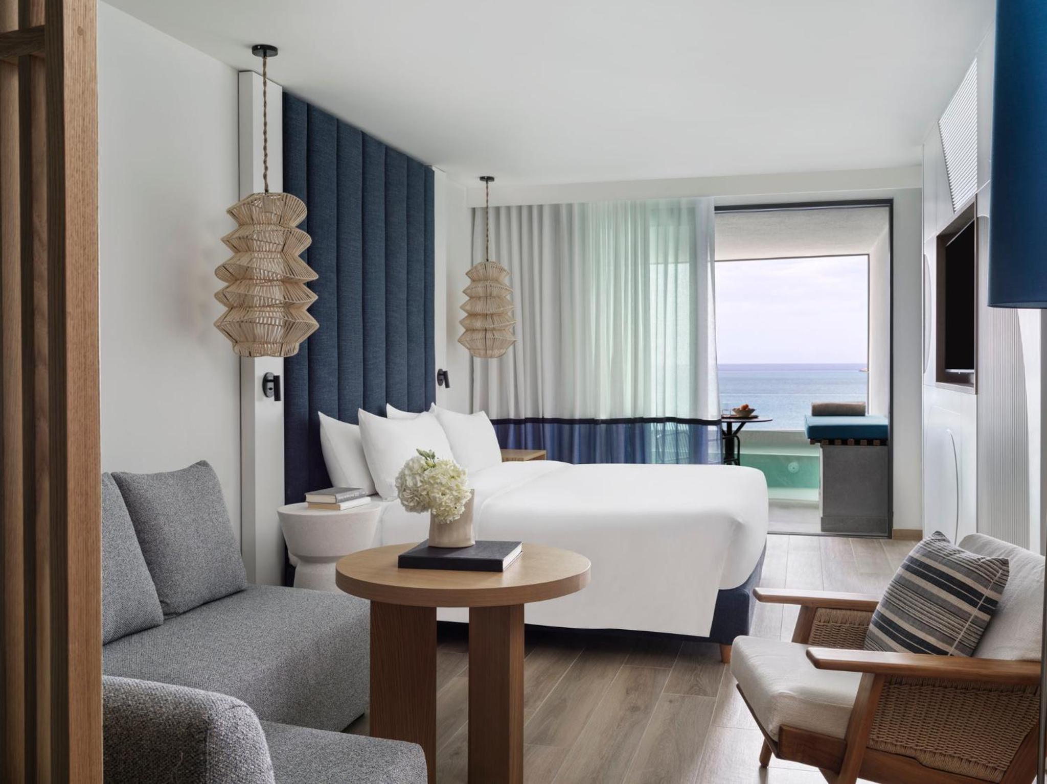 Premium King Room with Private Plunge Pool and Sea View