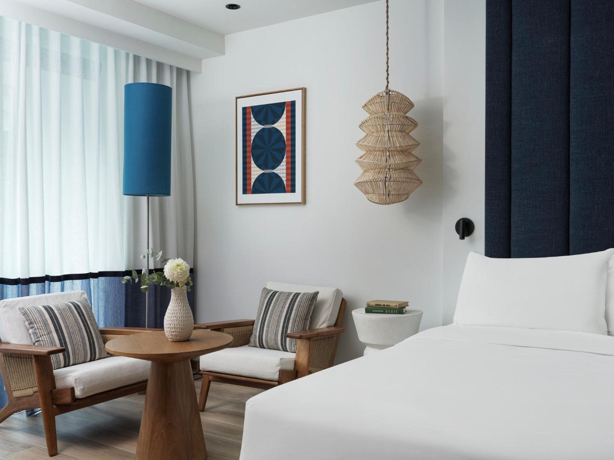 Premium King Room