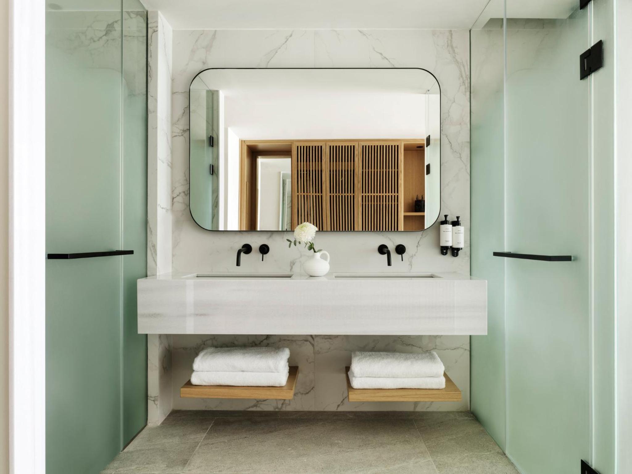 Junior Twin Suite with Private Plunge Pool and Sea View