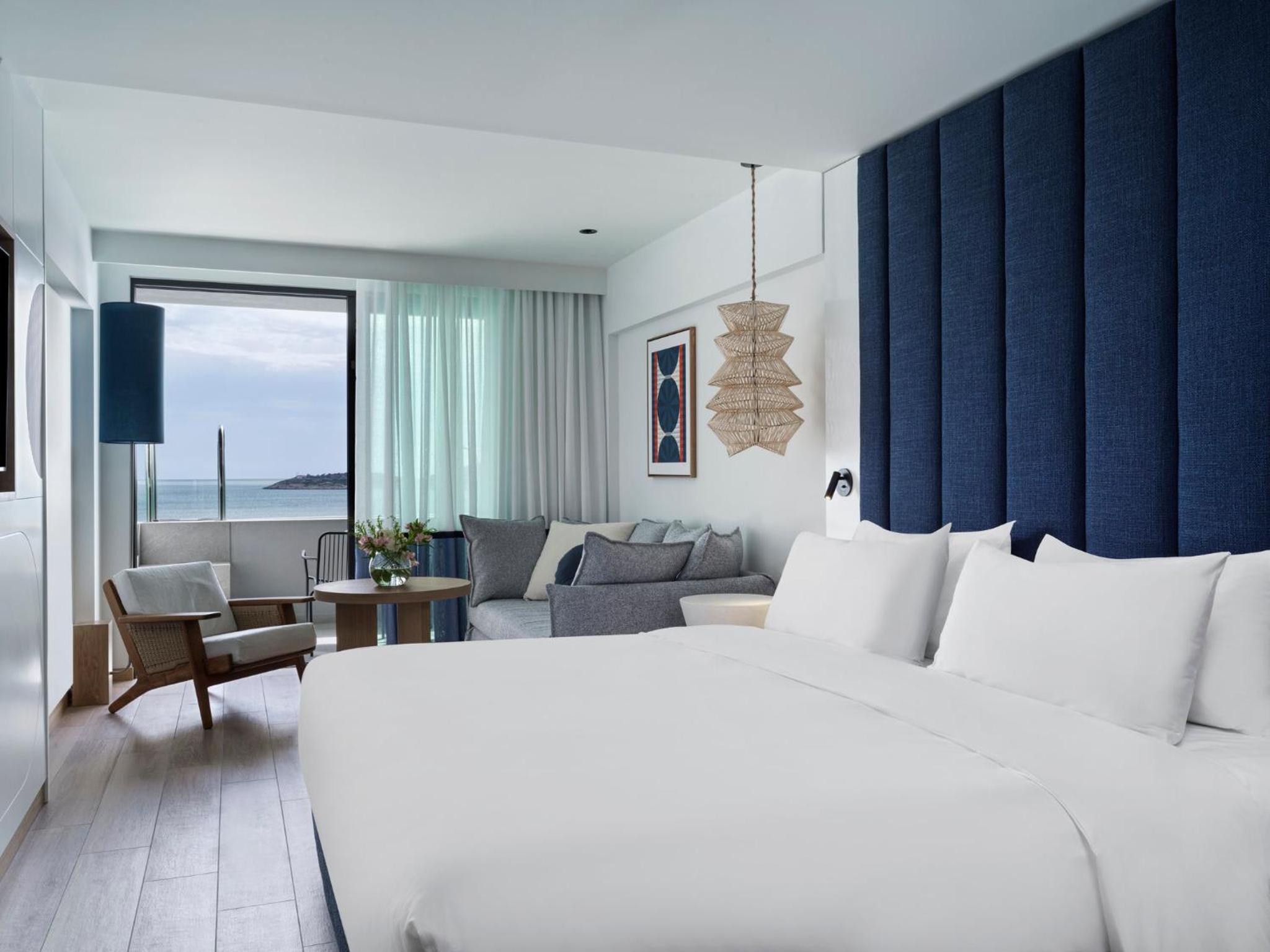 Premium King Room with Individual Plunge Pool and Sea View