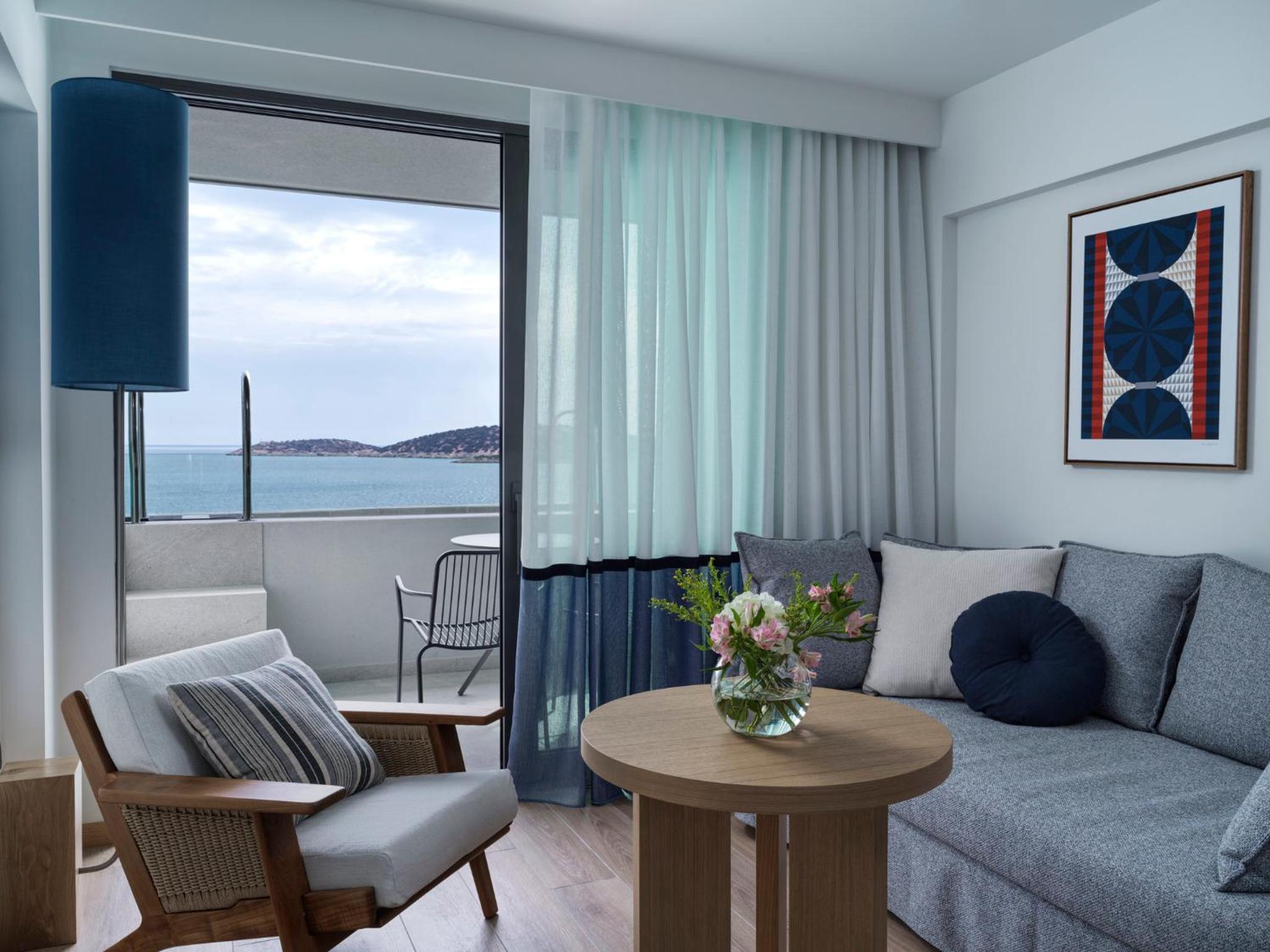 Premium King Room with Individual Plunge Pool and Sea View