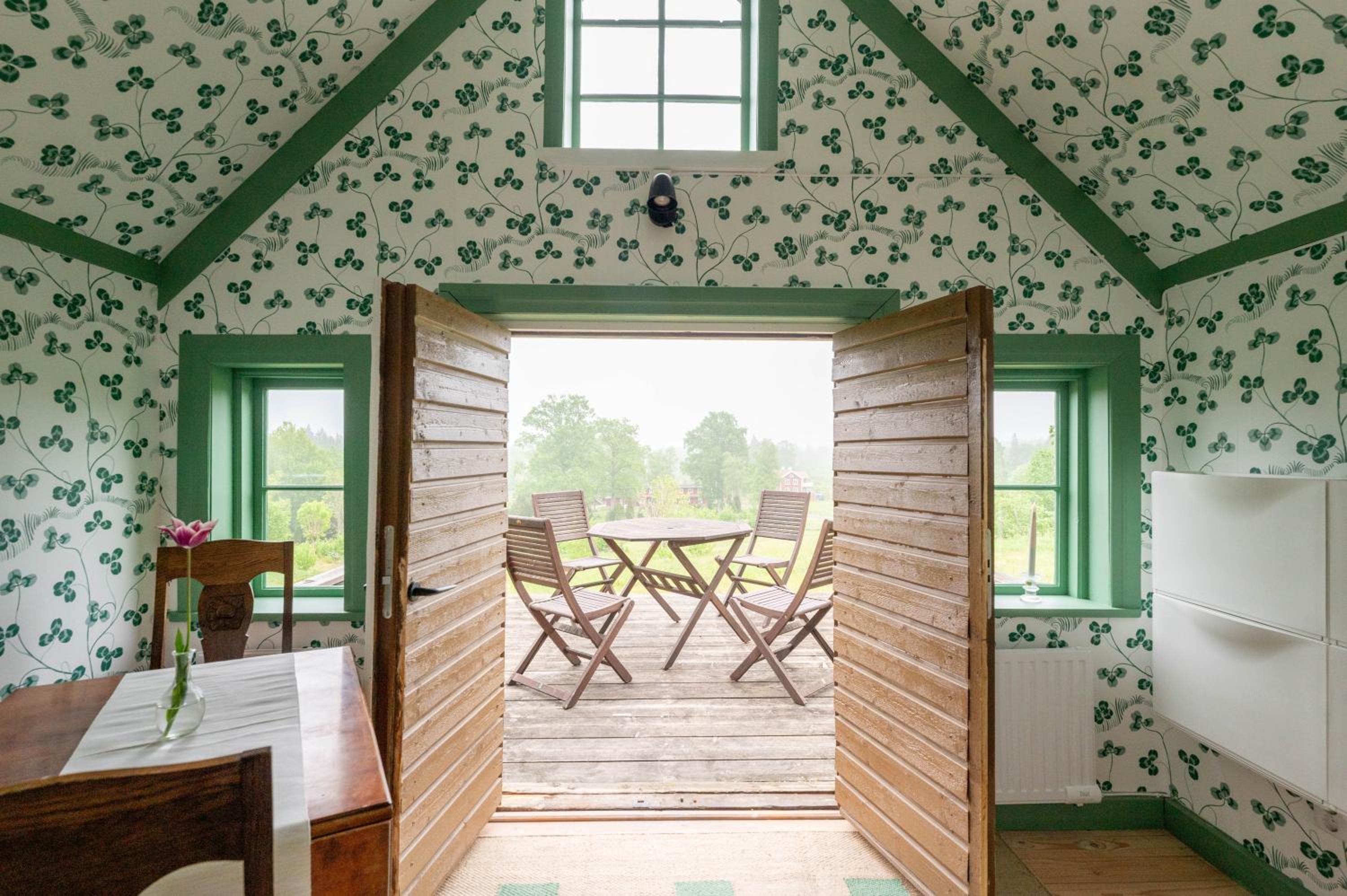 One-Bedroom House - Photo 7