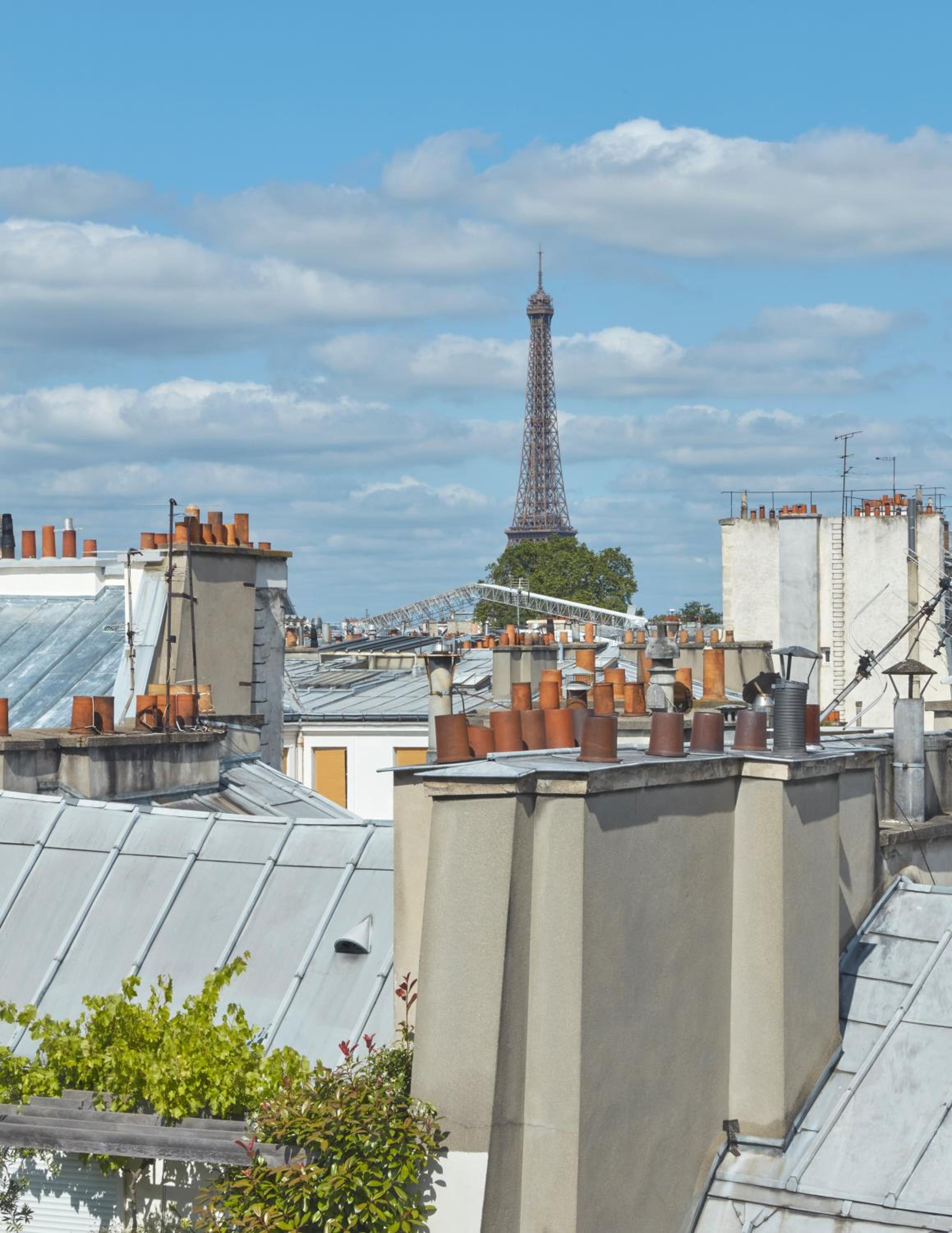 Classic Room - Eiffel Tower View  photo 3
