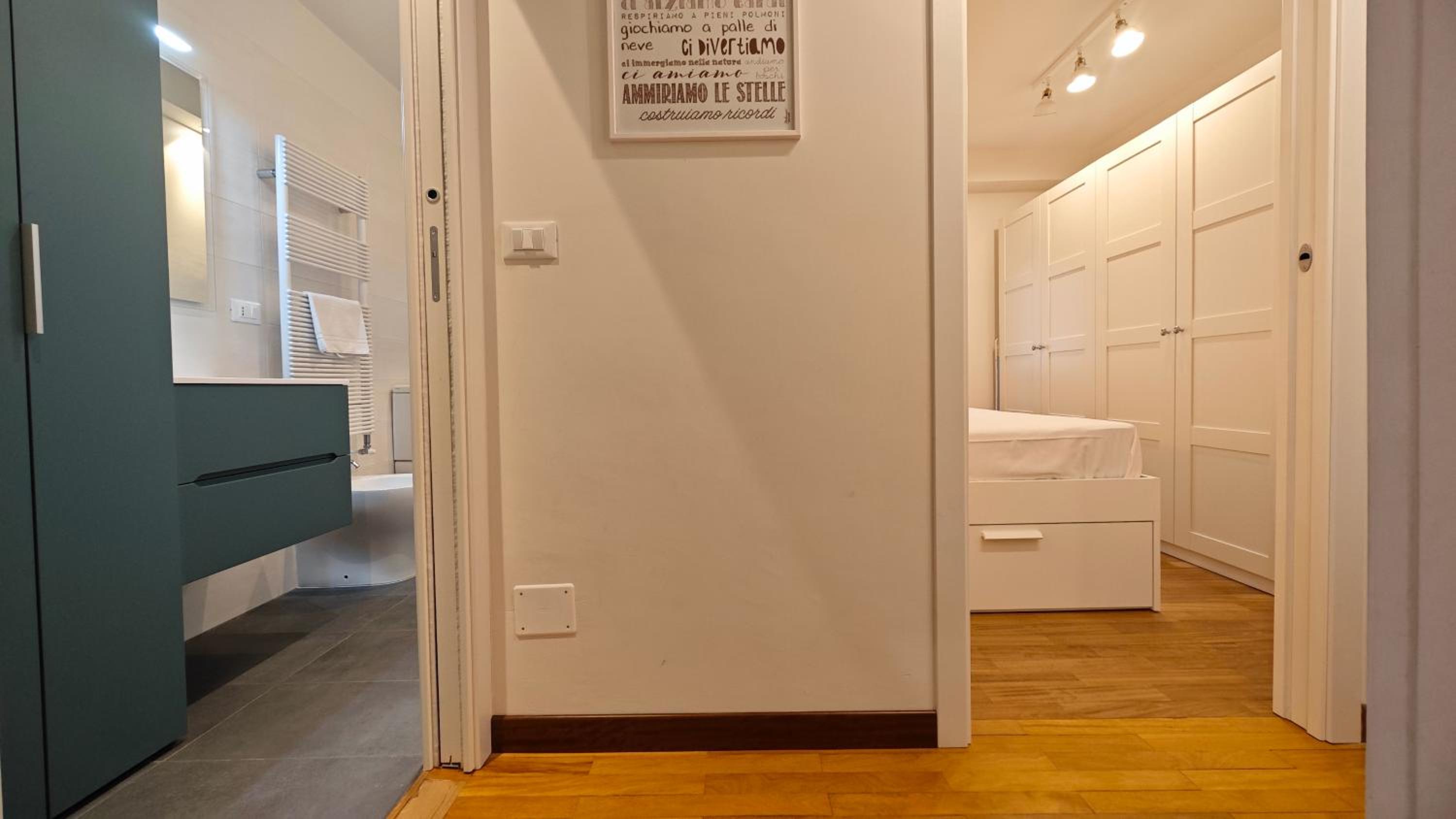 One-Bedroom Apartment photo 3