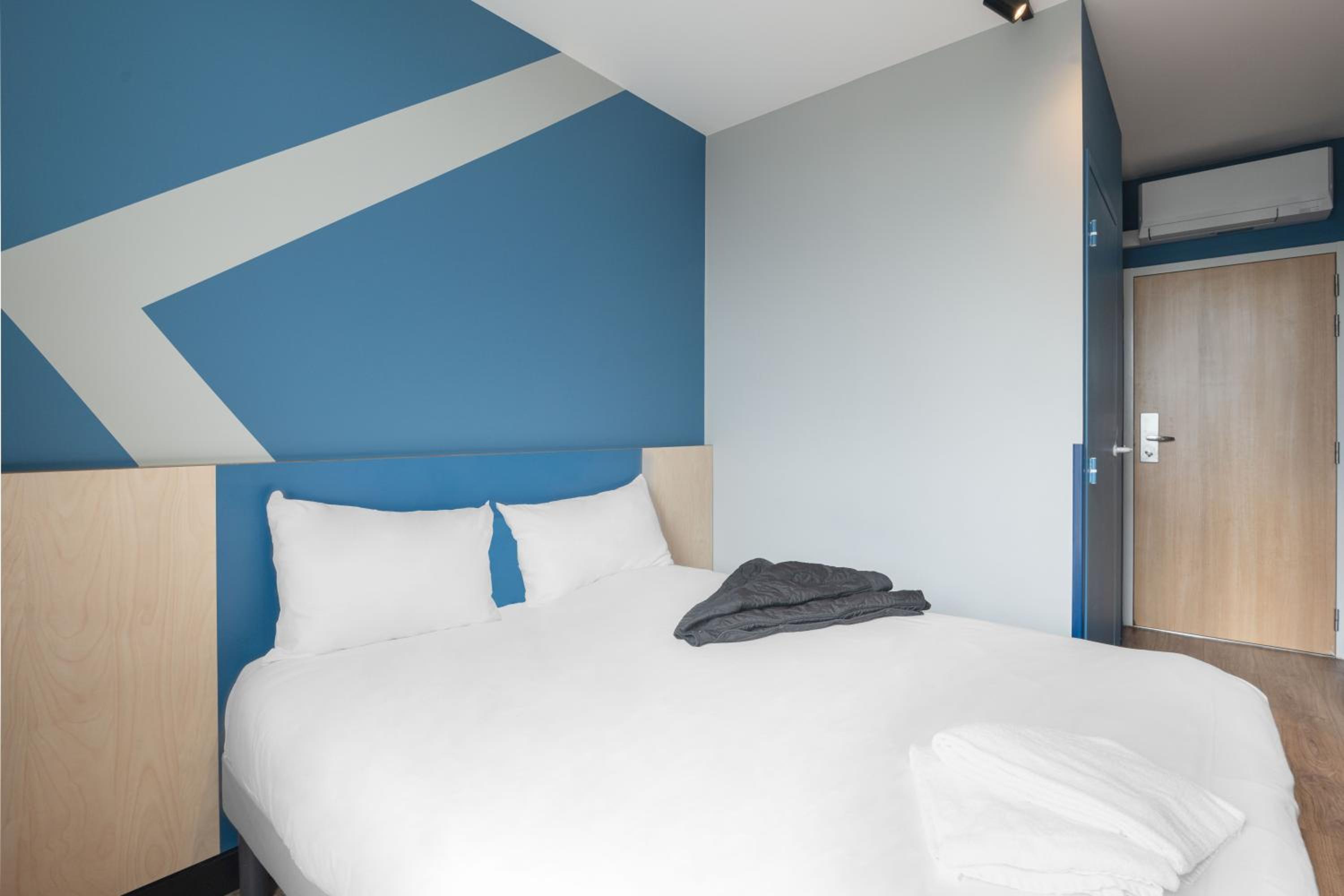 Standard Double Room - Photo 3