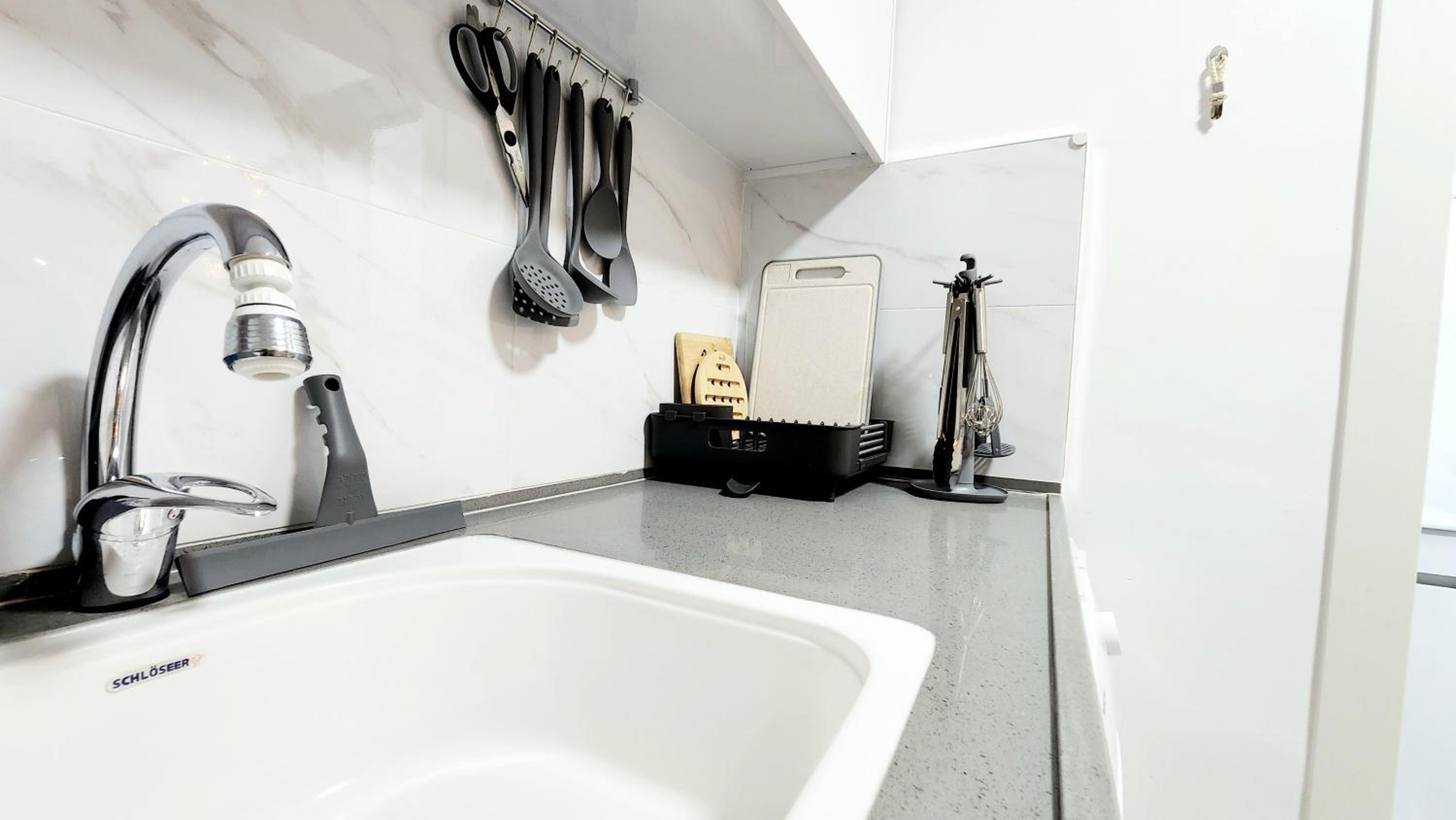 One-Bedroom Apartment with Balcony photo 2