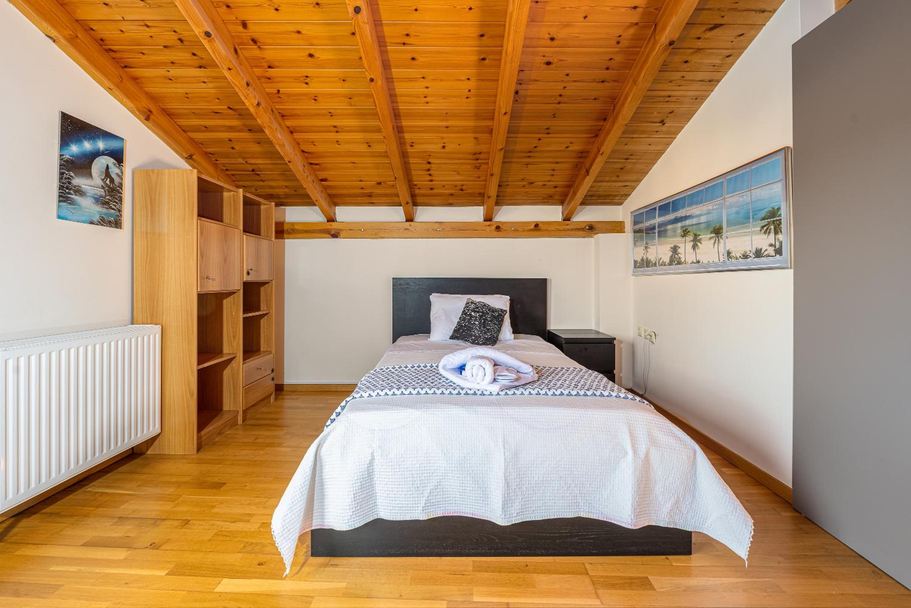 Villa photo 2