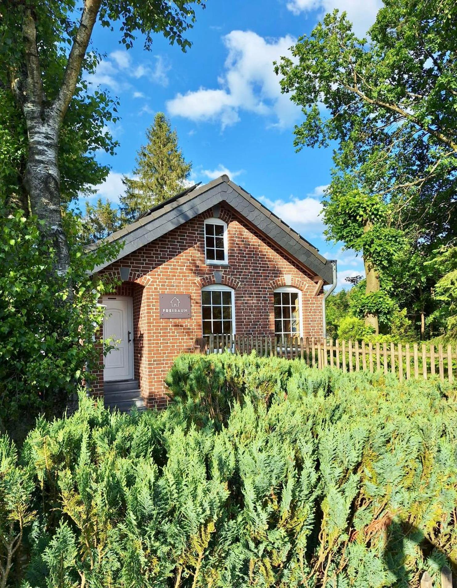 Holiday Home with bathroom photo 3