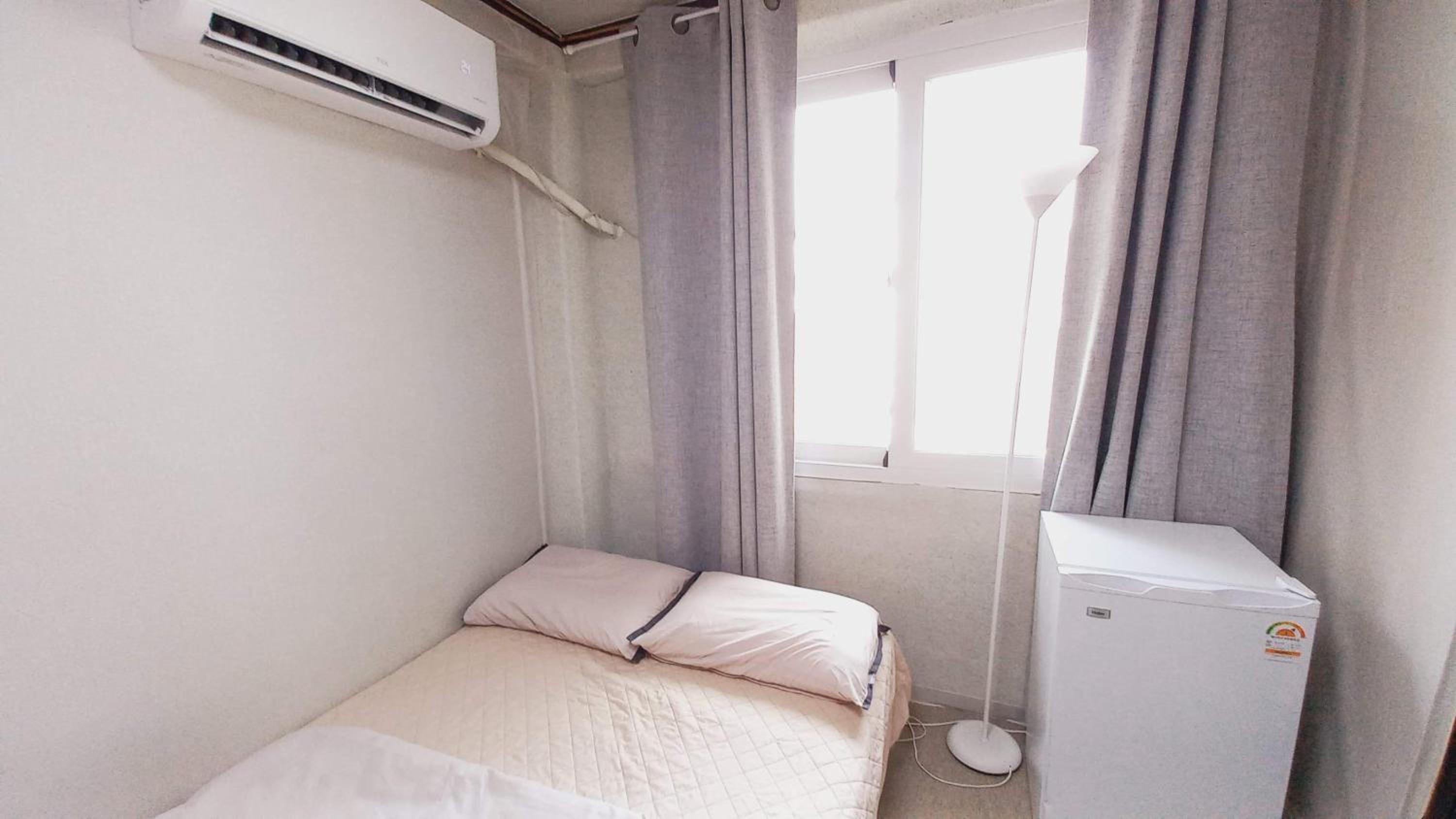 Deluxe Double Room - Photo 12