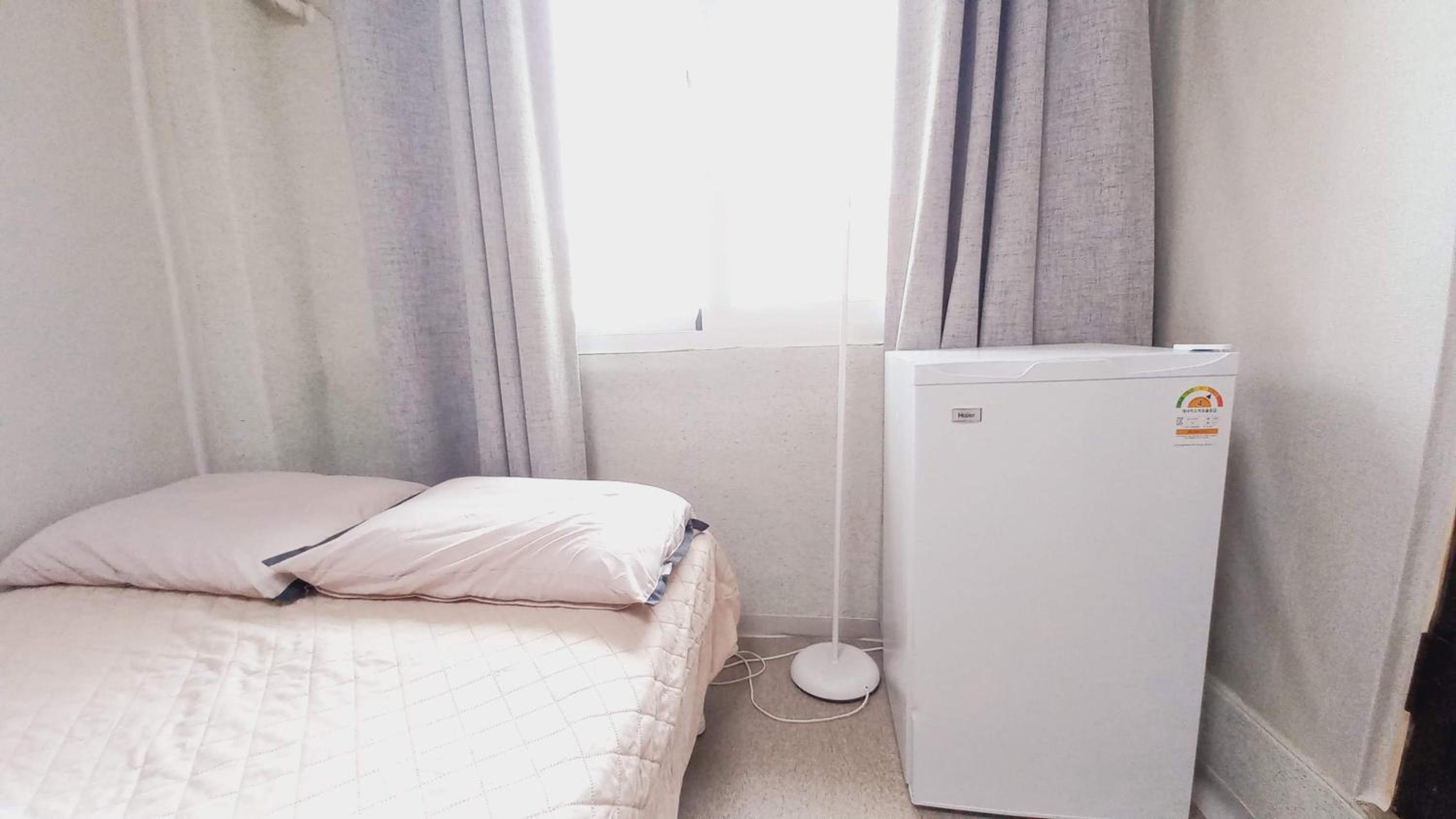 Deluxe Double Room - Photo 9