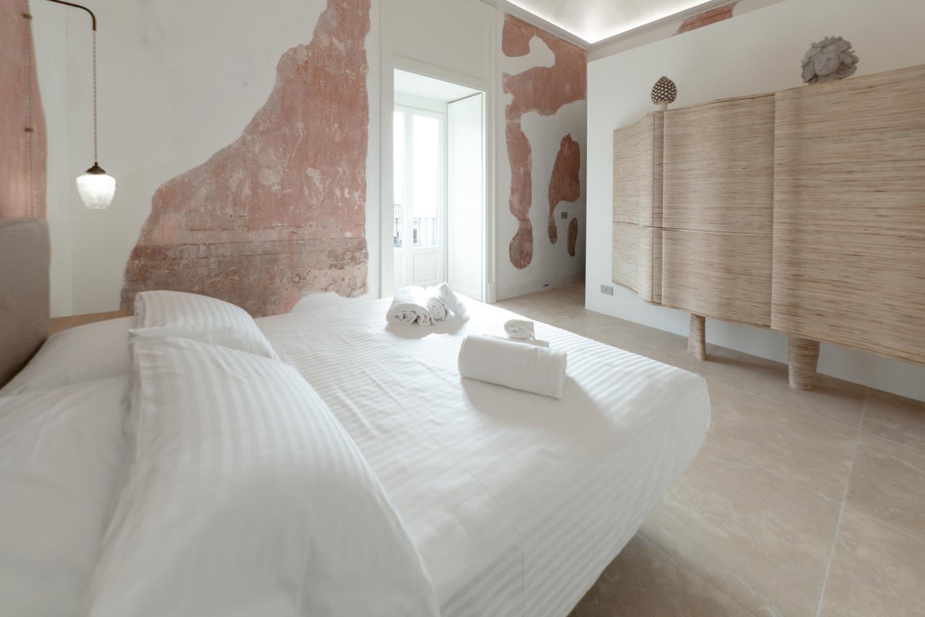 Queen Suite with Sea View