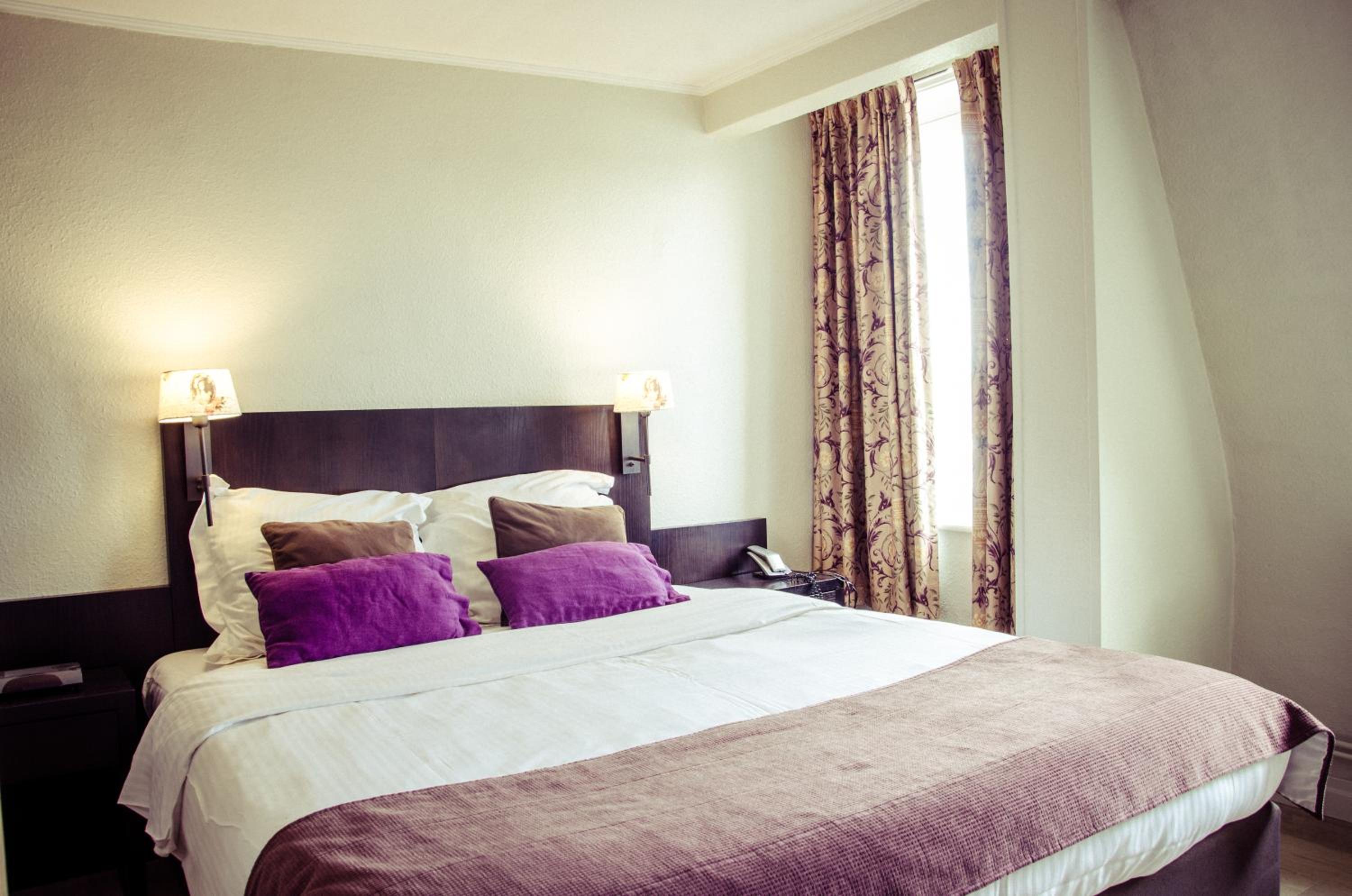 Small Double Room - Photo 1