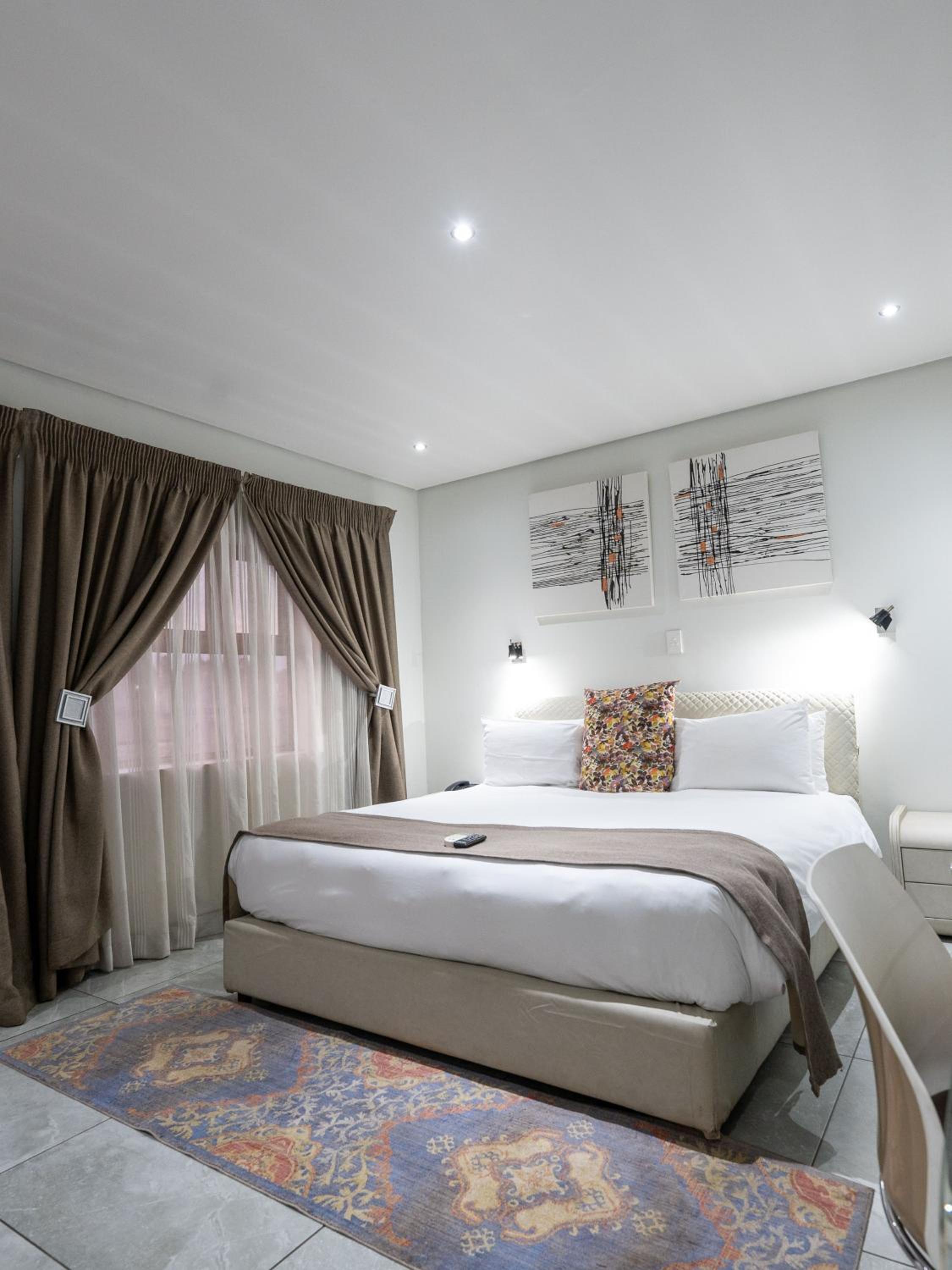 Executive Suite photo 2