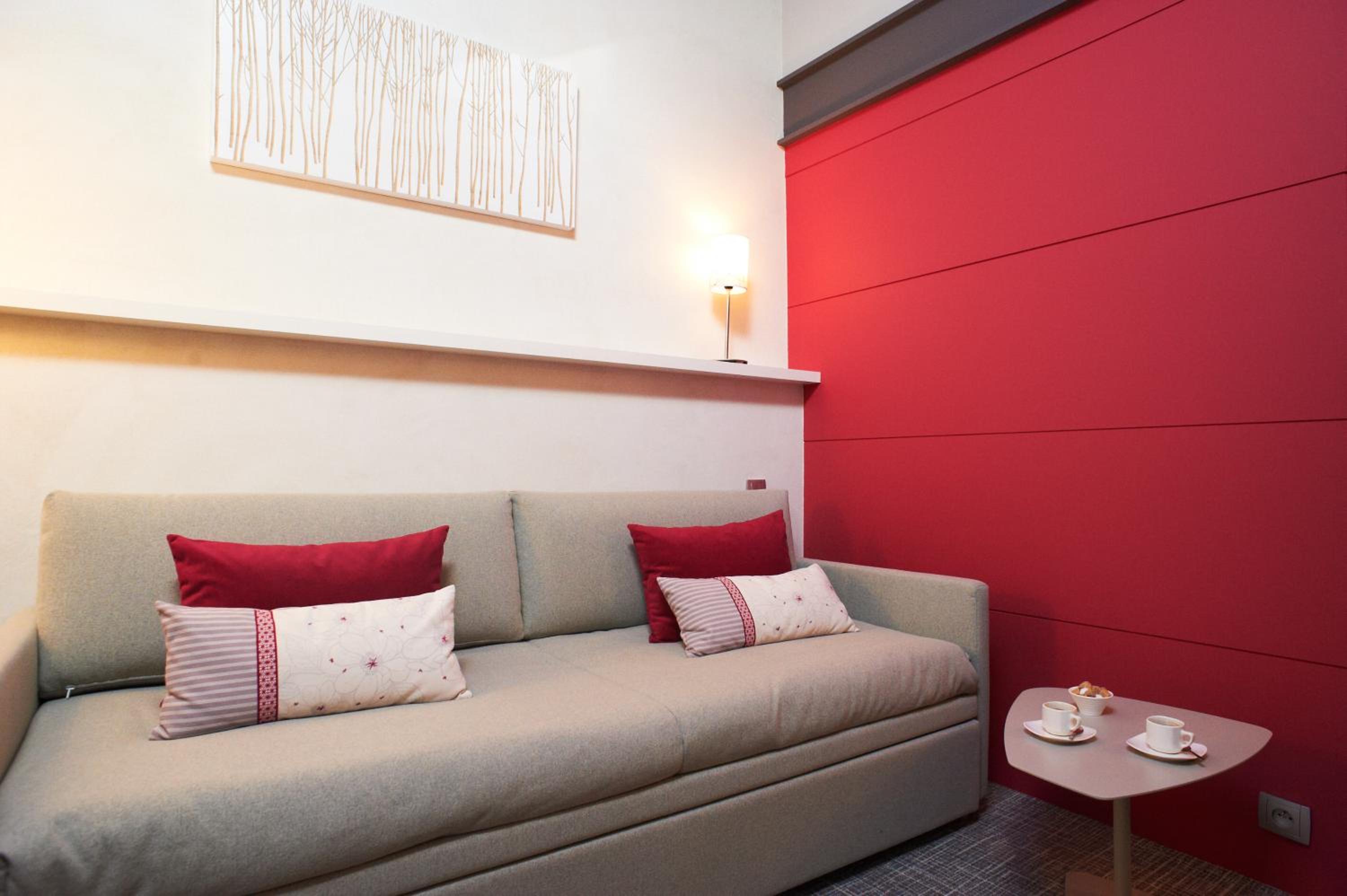 Duplex Suite - Photo 2