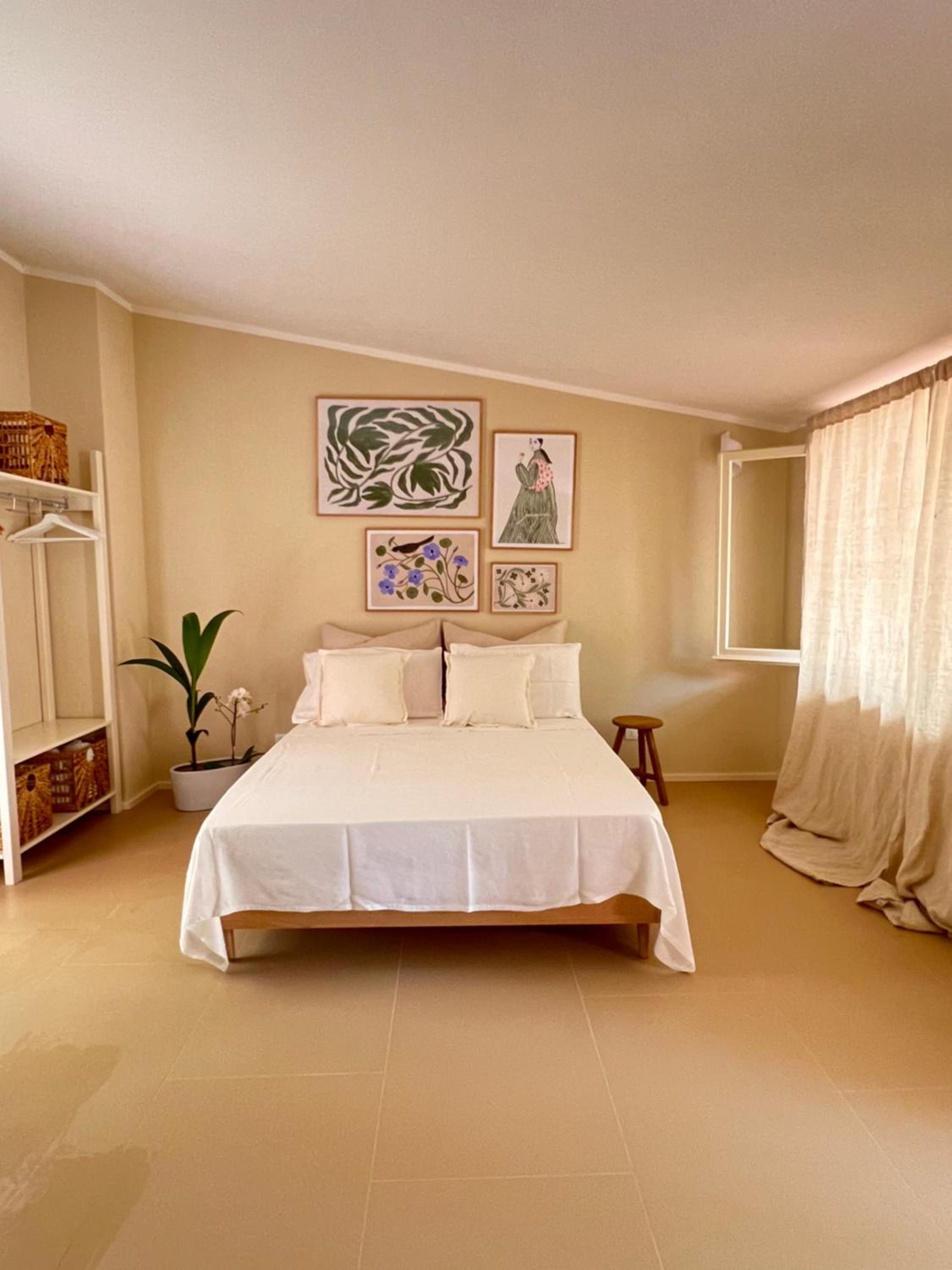 One-Bedroom House photo 1