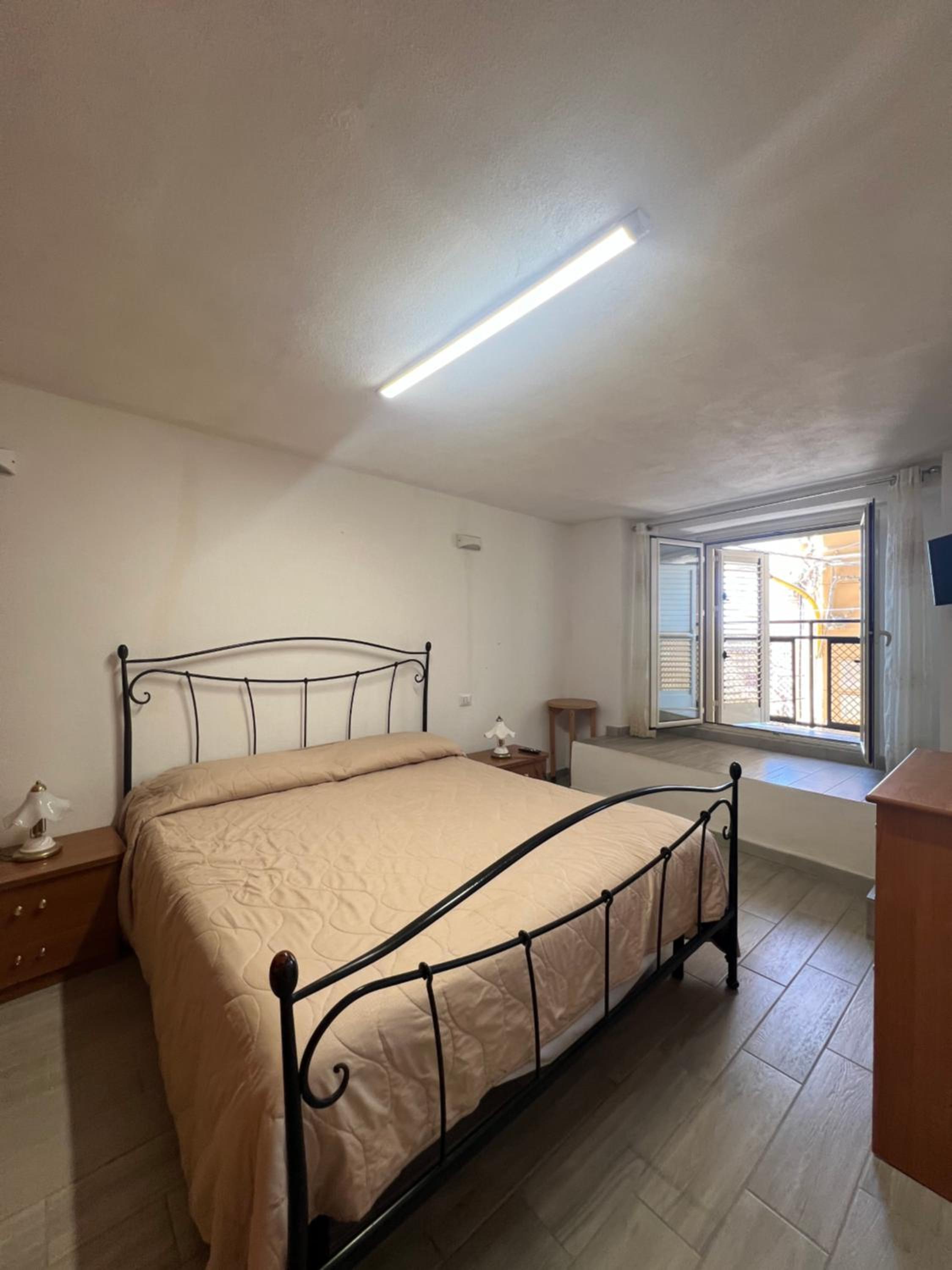 Studio Apartment with Balcony