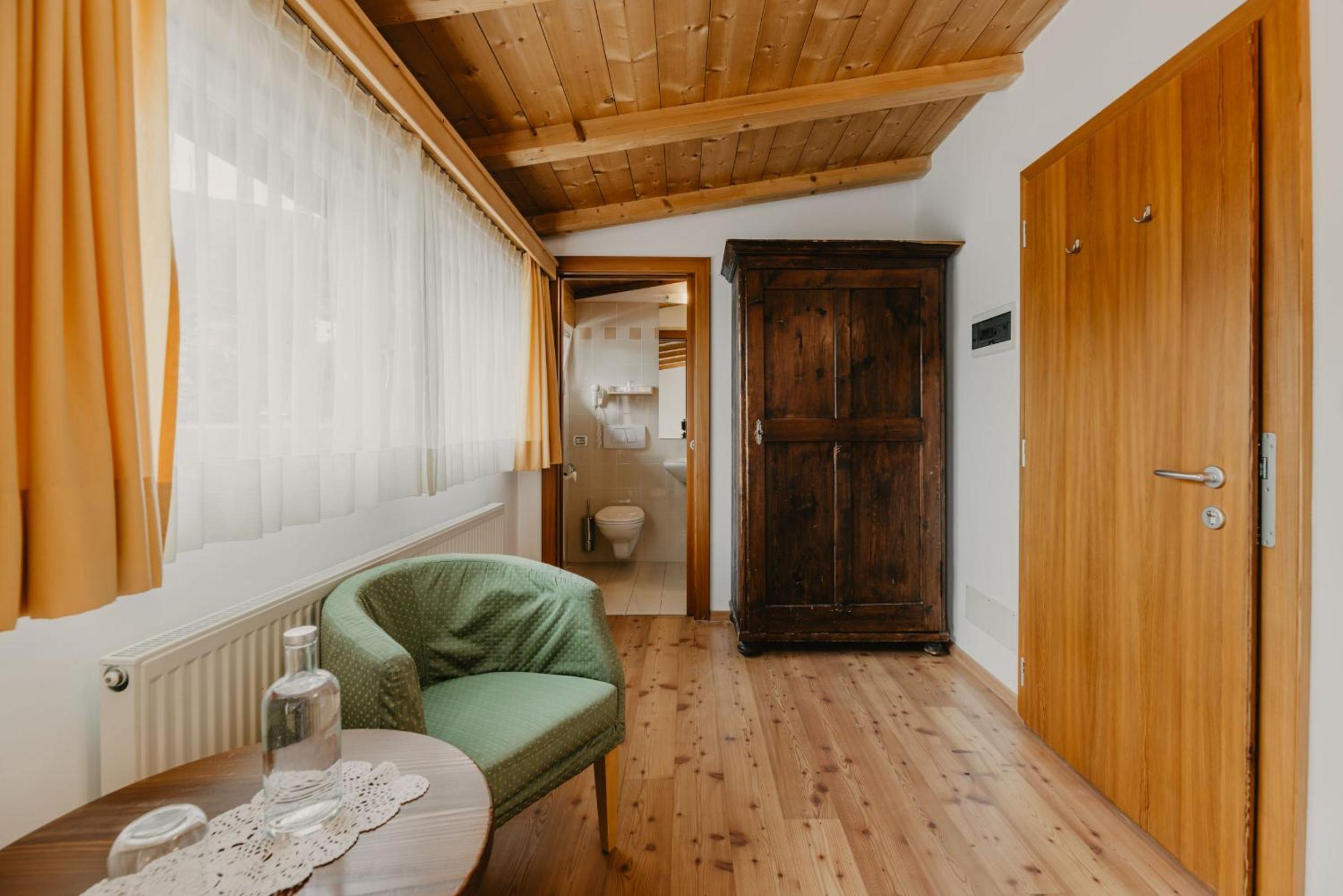 Single Room photo 1