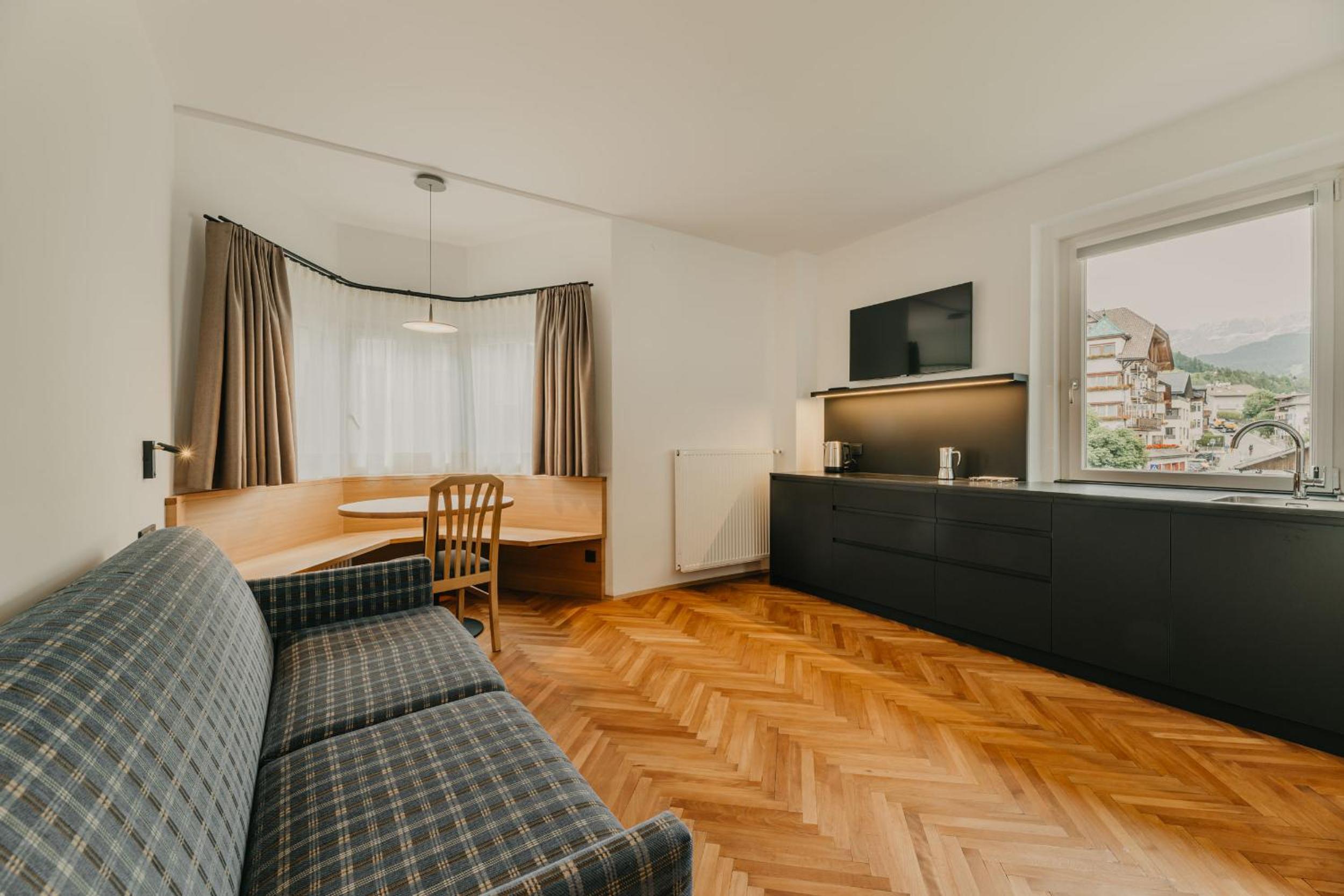 One-Bedroom Suite photo 3