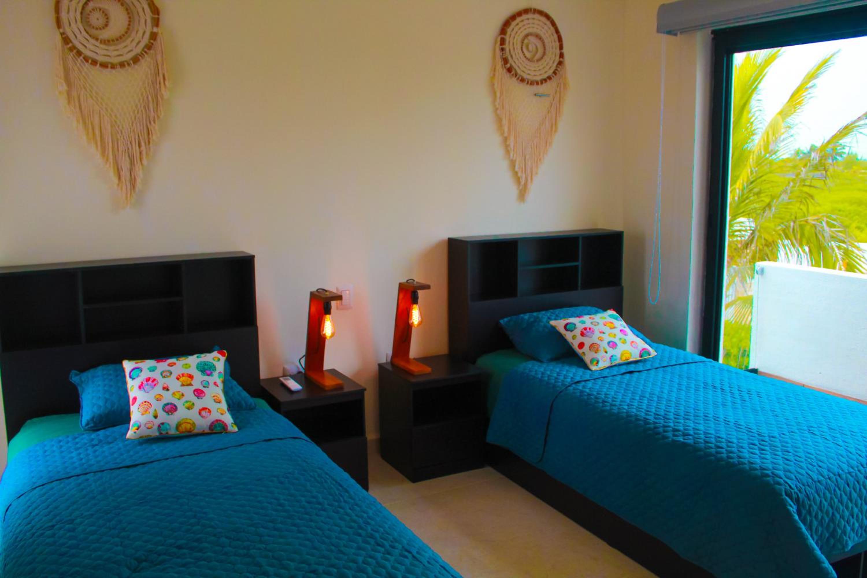 Four-Bedroom House photo 1