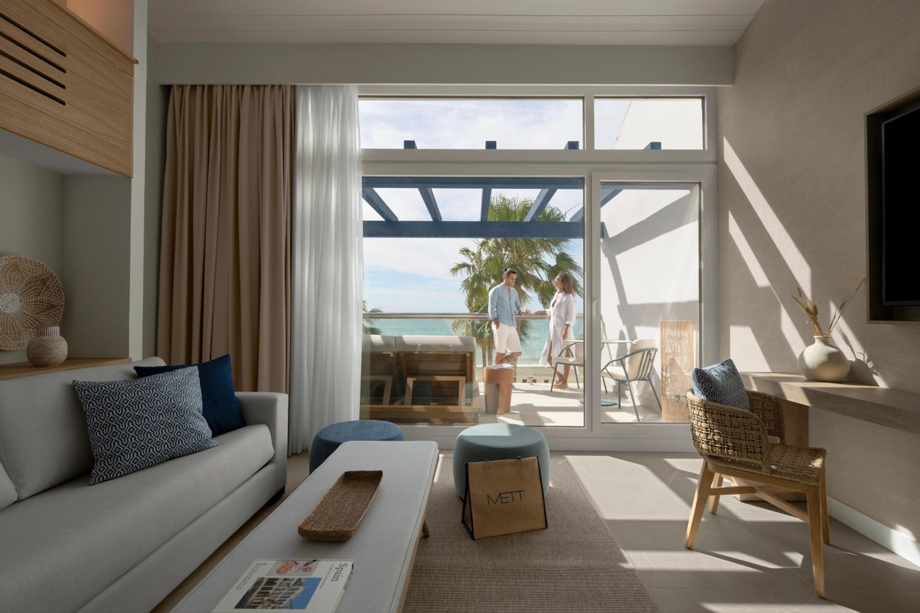 Duplex Suite with Sea View - Photo 2