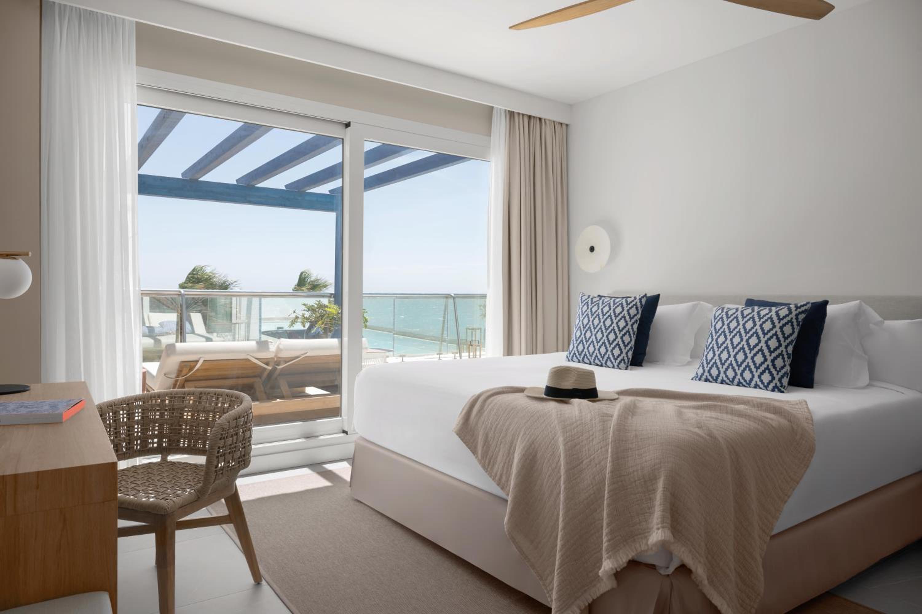 Seascape Suite with Private Pool - Photo 8
