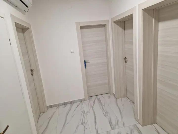 Standard Twin Room with Shared Bathroom photo 2
