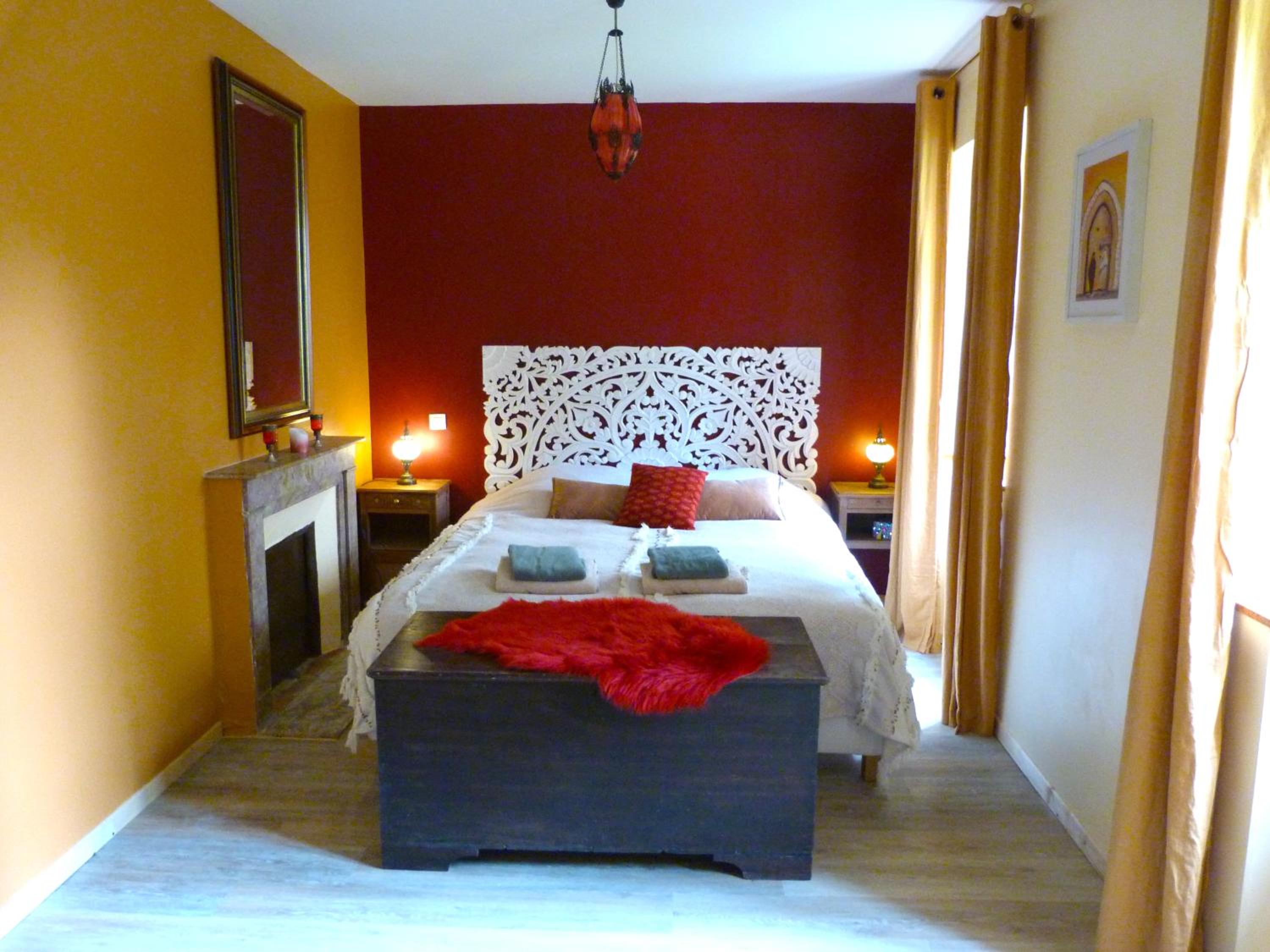 Deluxe King Suite photo 1