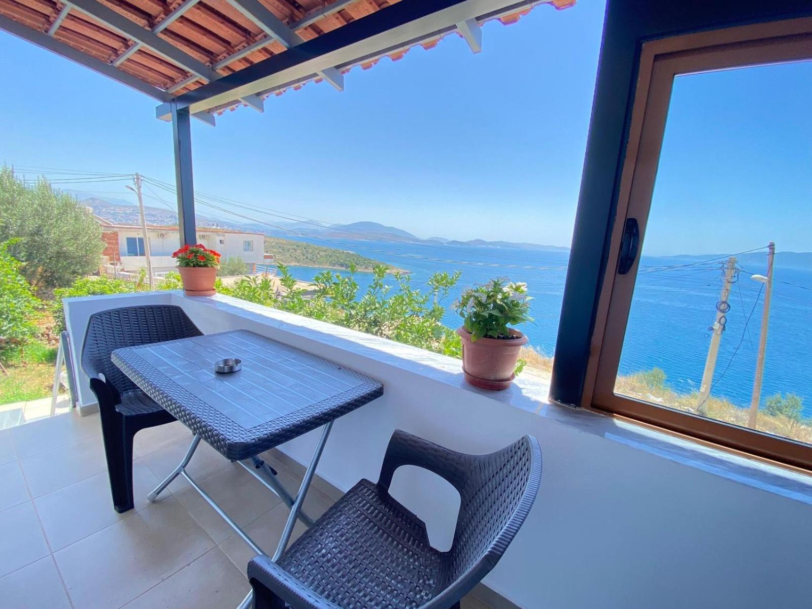 Studio with Sea View