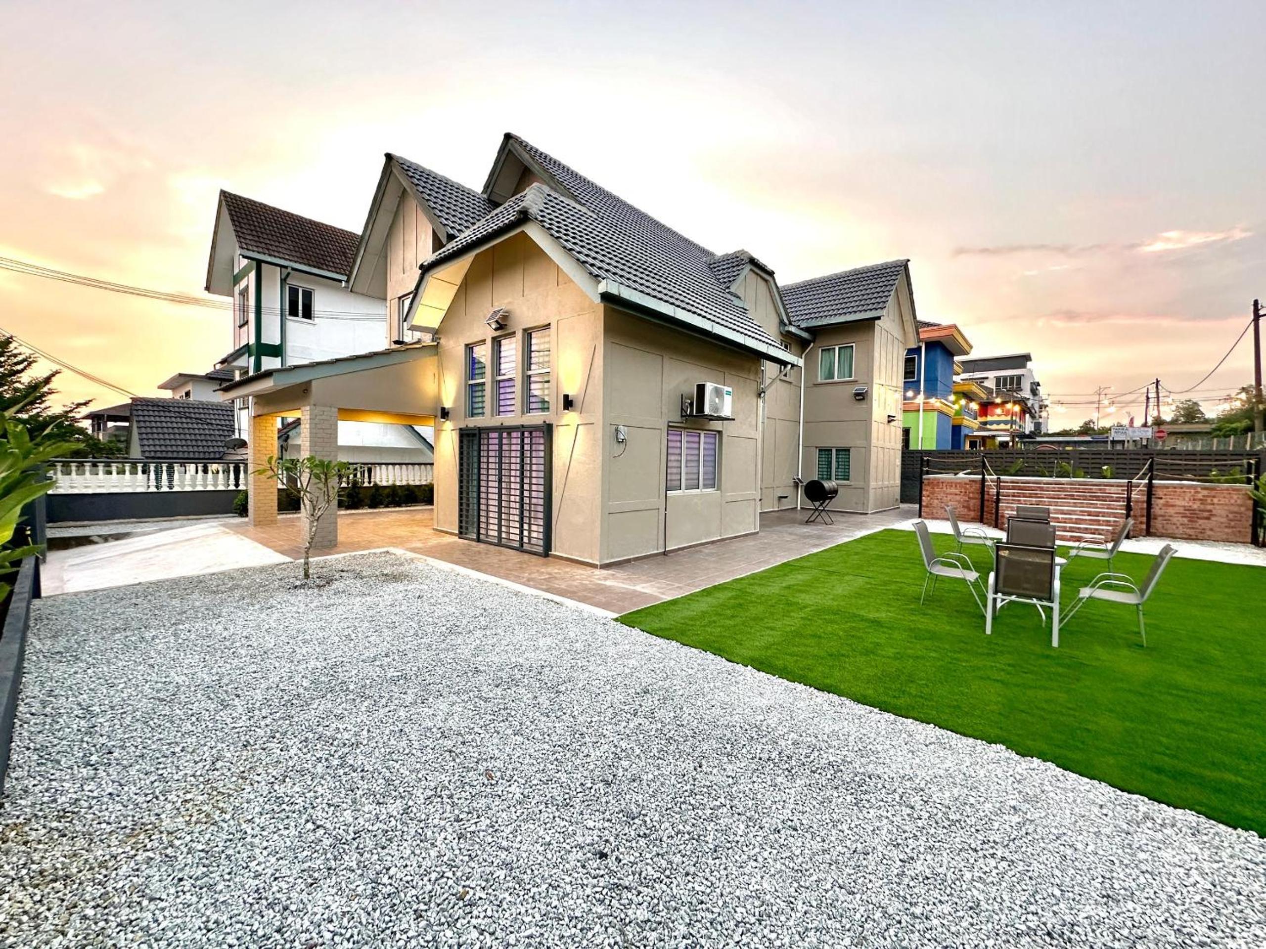 Villa photo 1