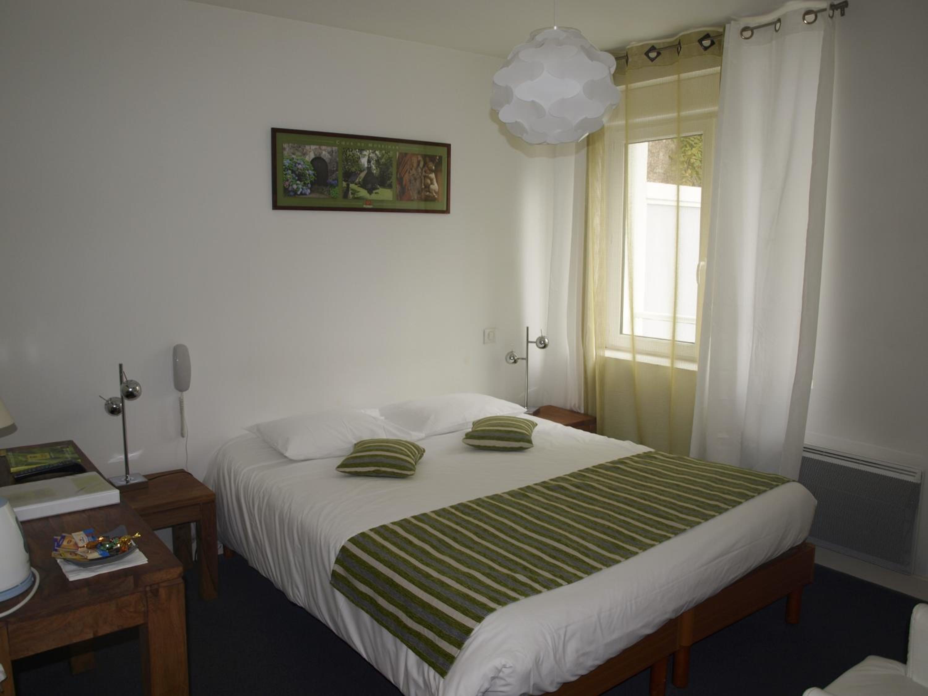 Double Room Courtyard Side photo 3