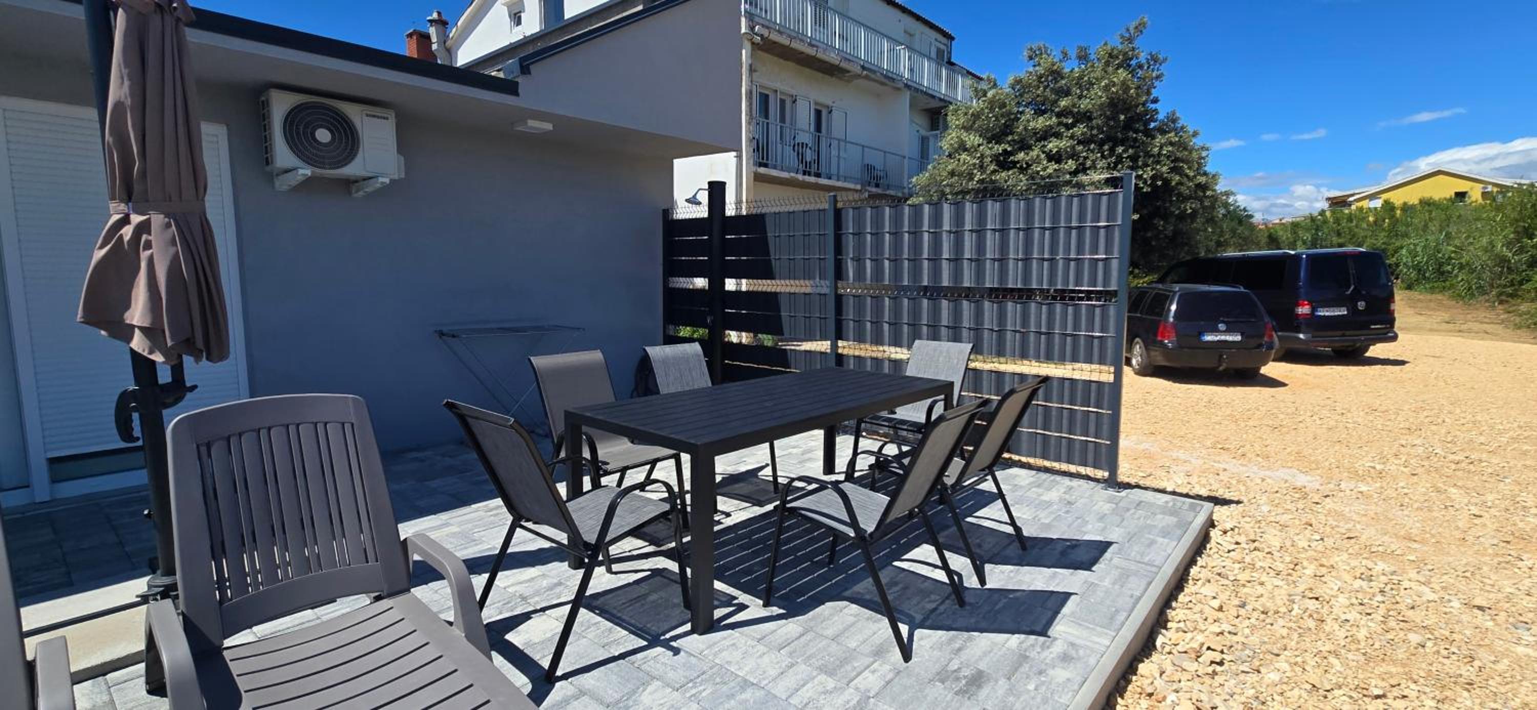 One-Bedroom Apartment with Terrace photo 3