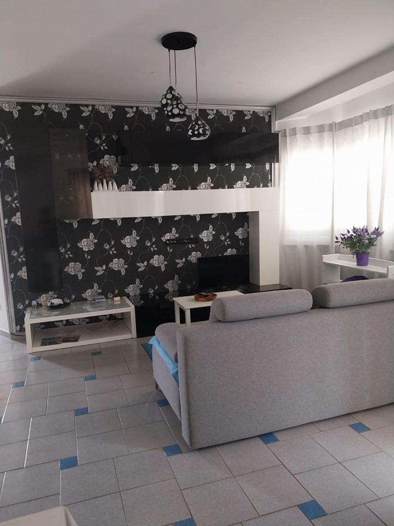 Apartment with Garden View