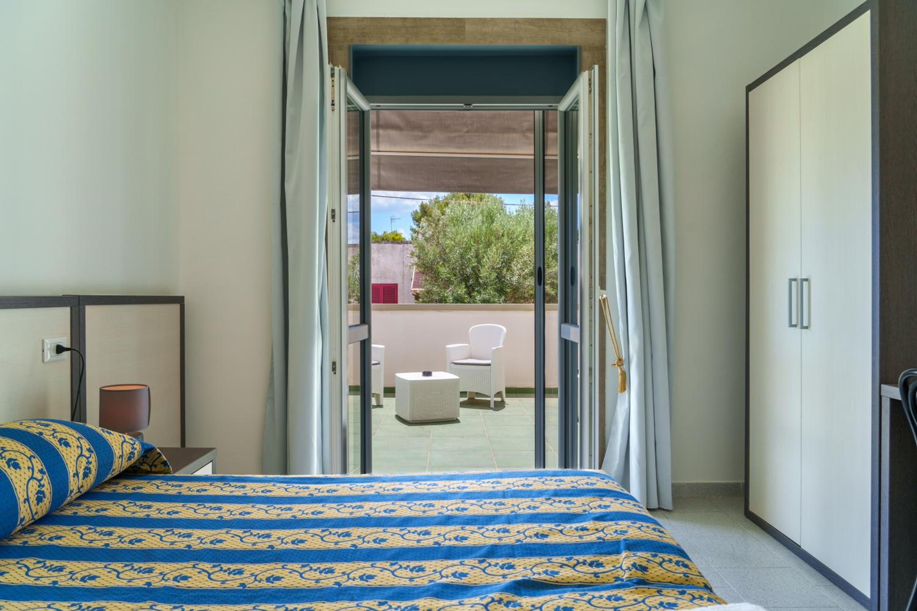 Superior Triple Room with veranda photo 3