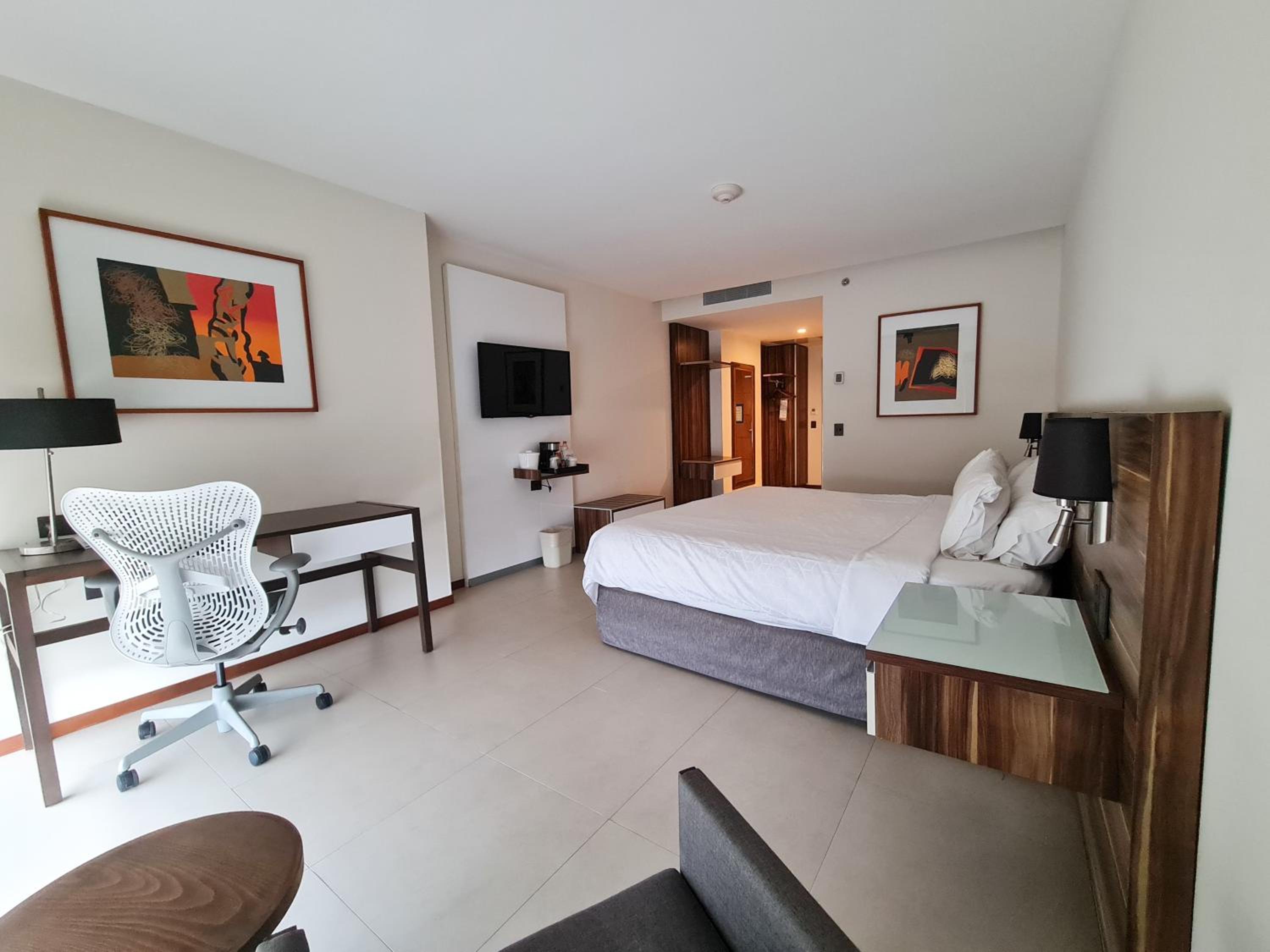 Standard King Room