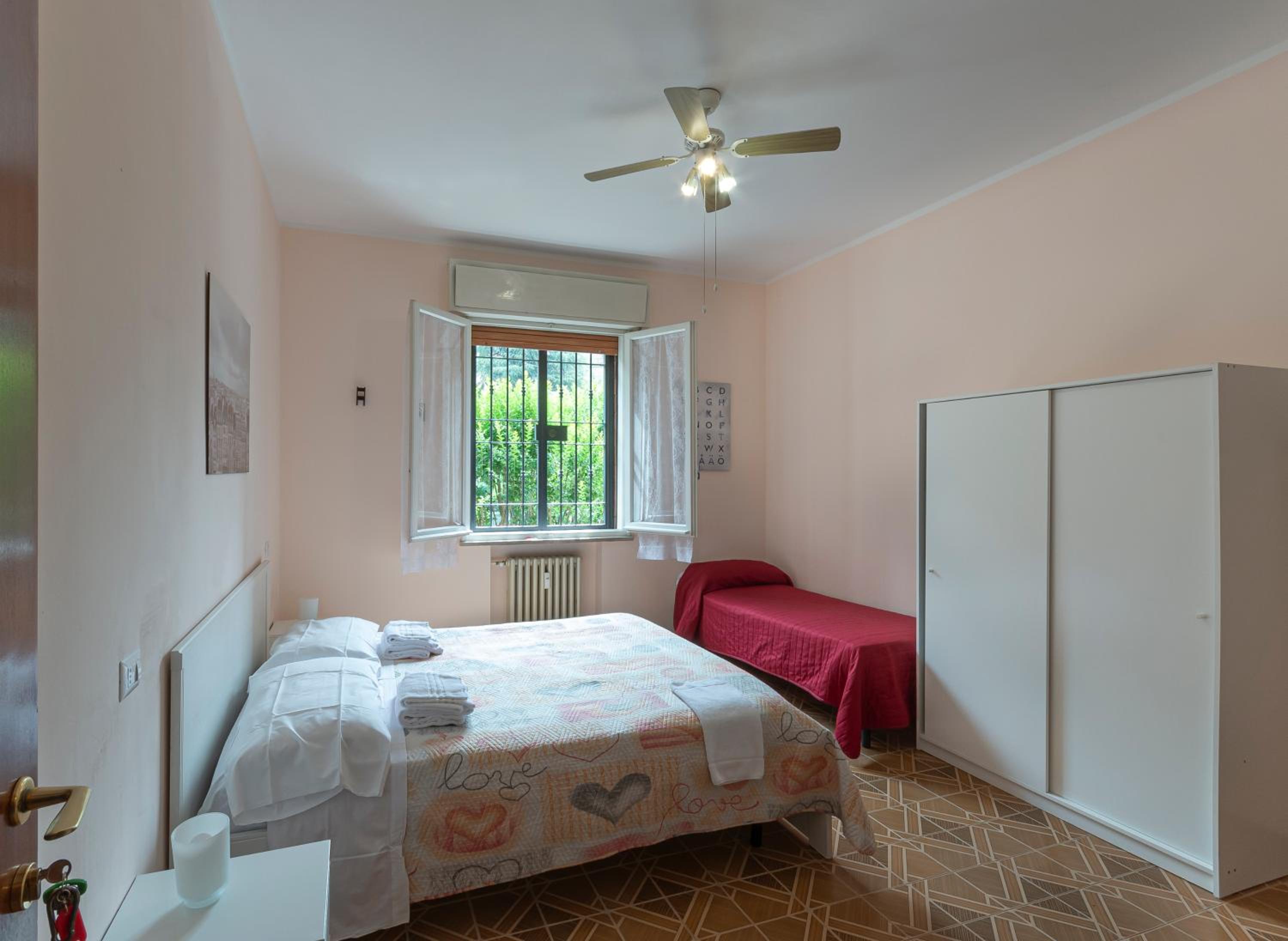 Triple Room With Shared Bathroom photo 1