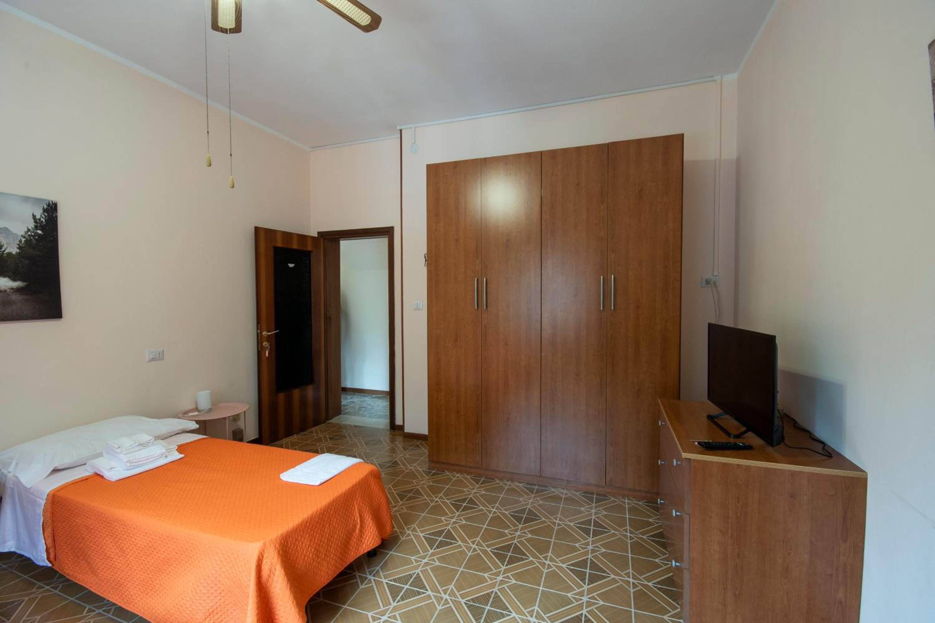 Double Or Twin Room photo 3