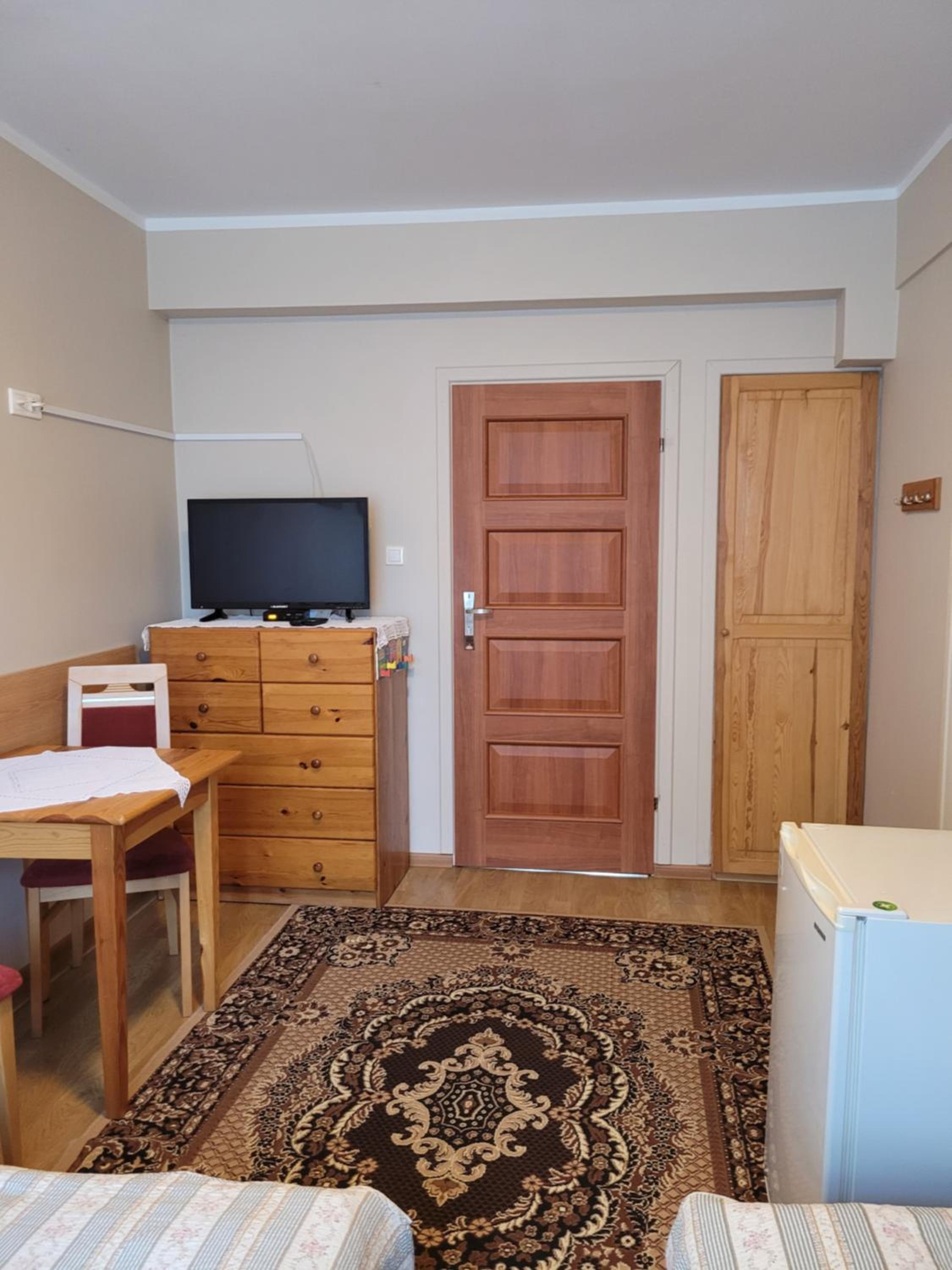 Basic Triple Room photo 1