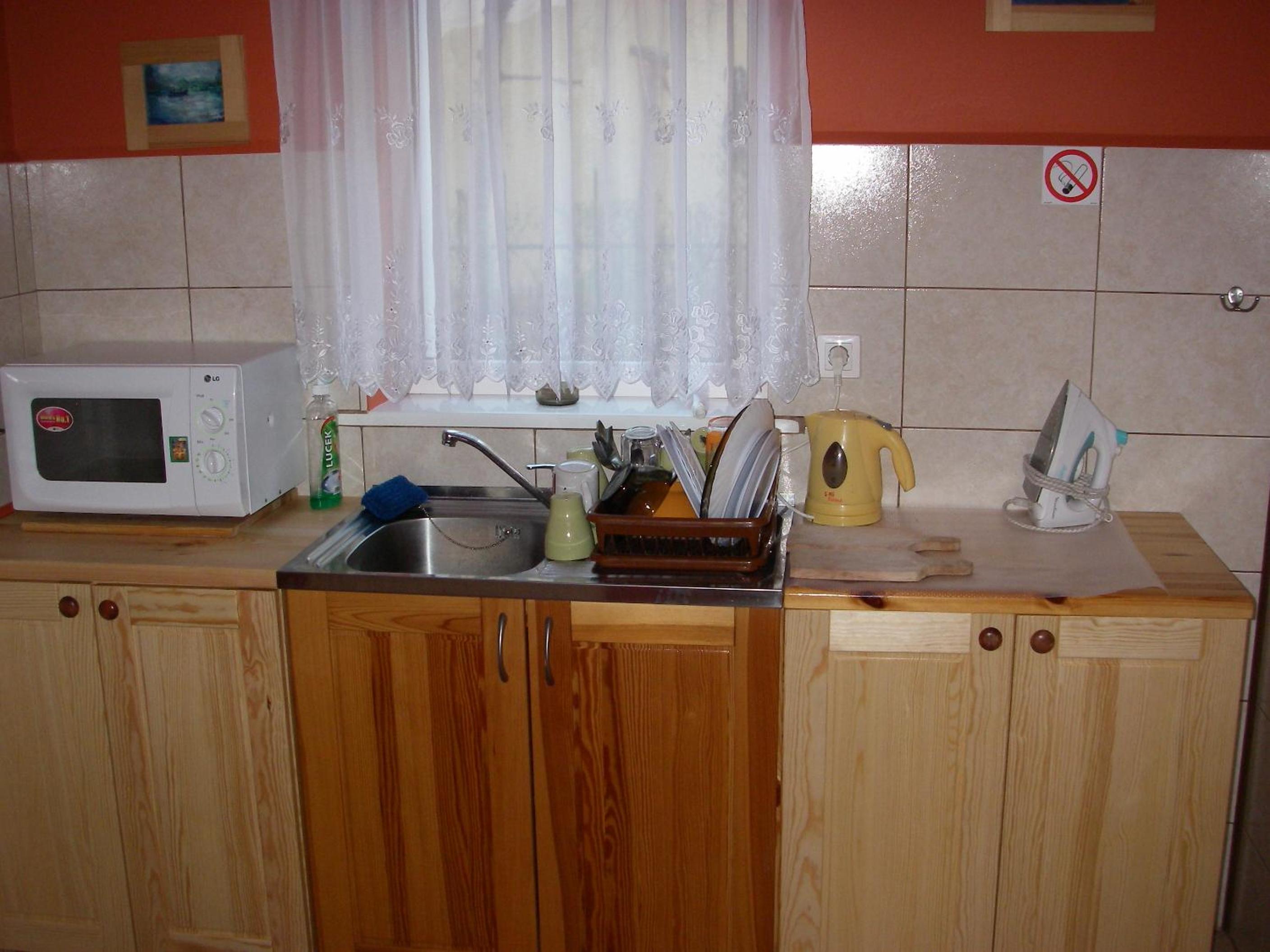 Basic Triple Room photo 3
