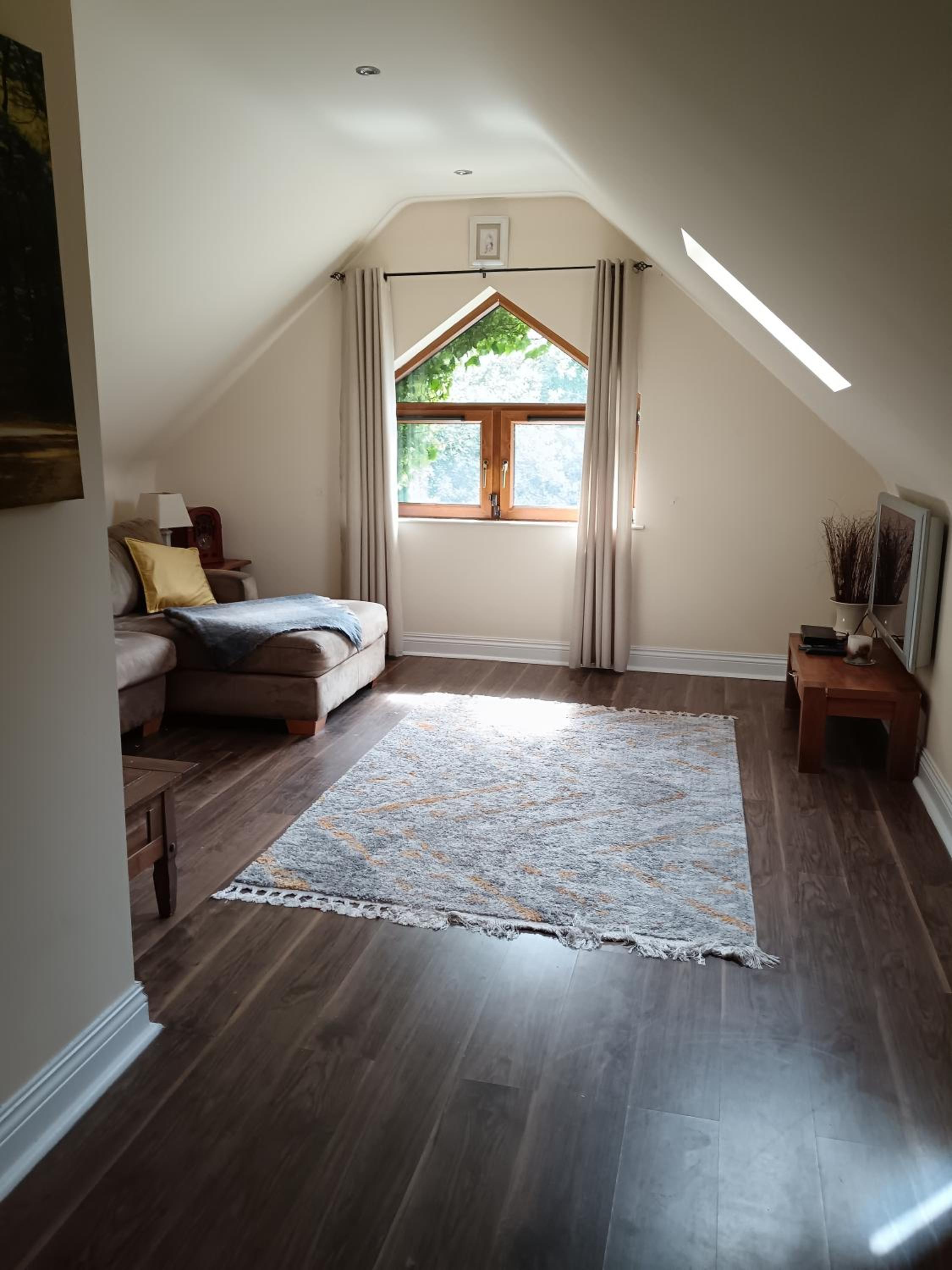 One-Bedroom Apartment - Photo 4