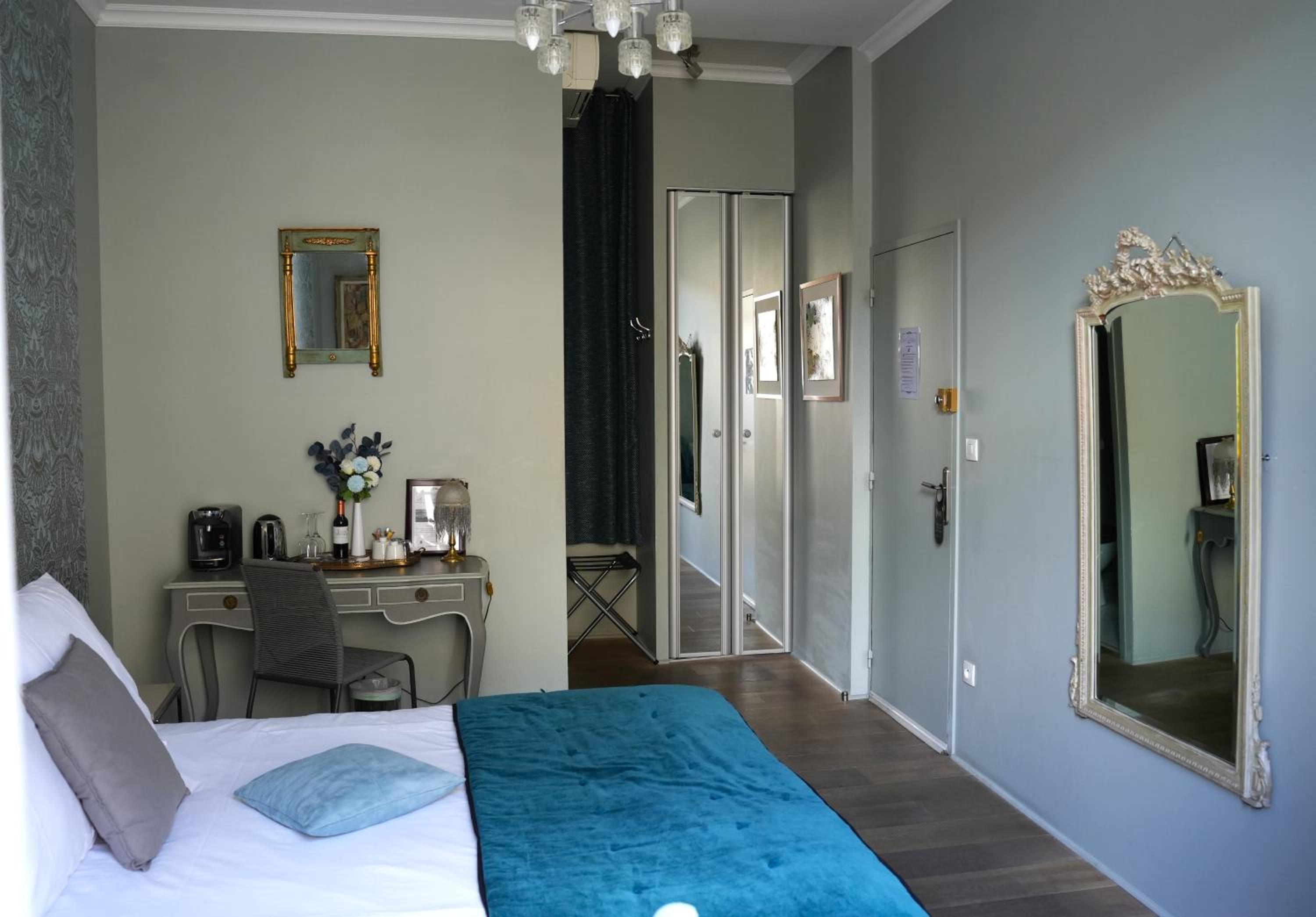 Deluxe Double Room photo 3