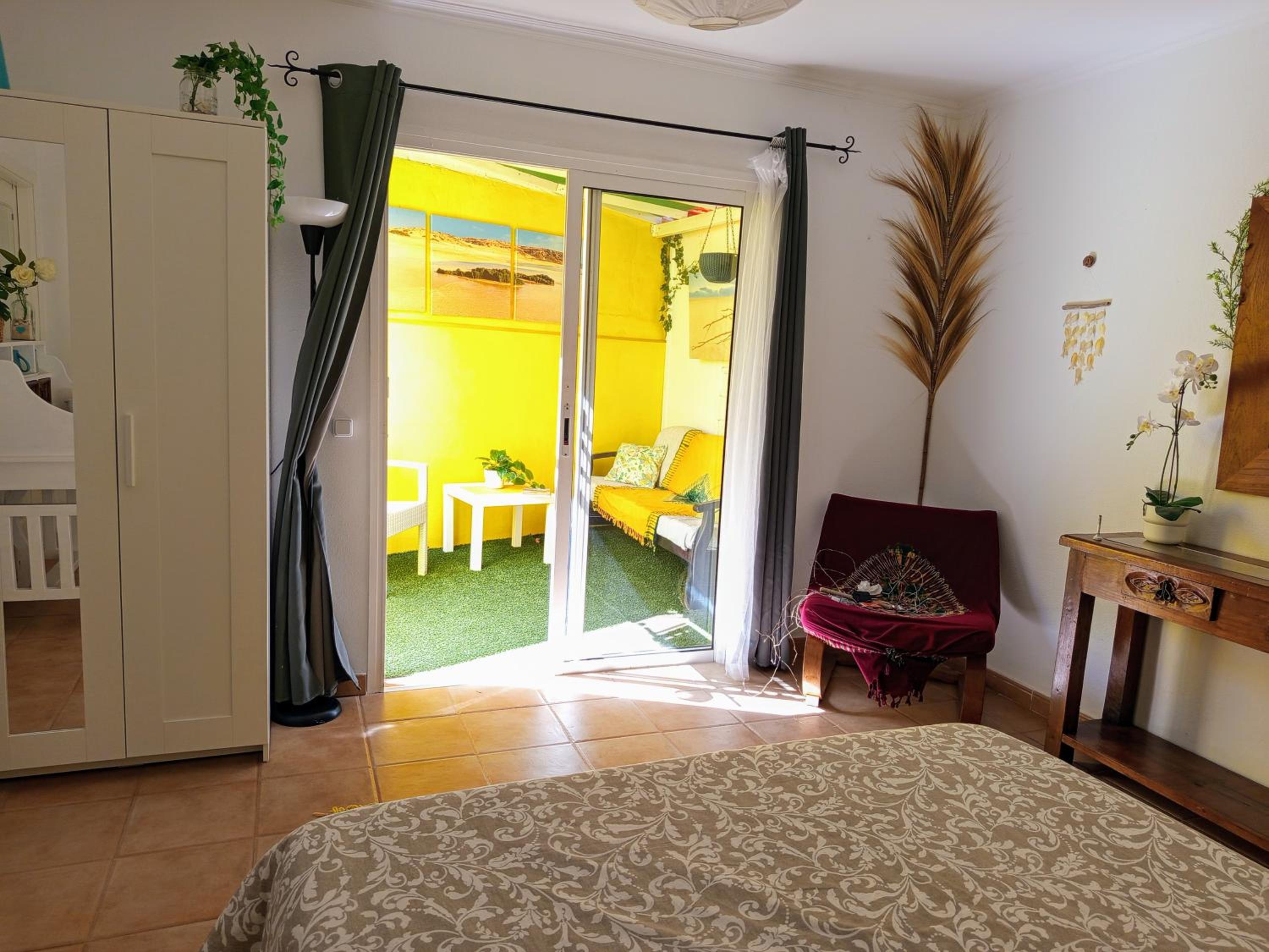 Double Room with Private Bathroom and Terrace photo 2