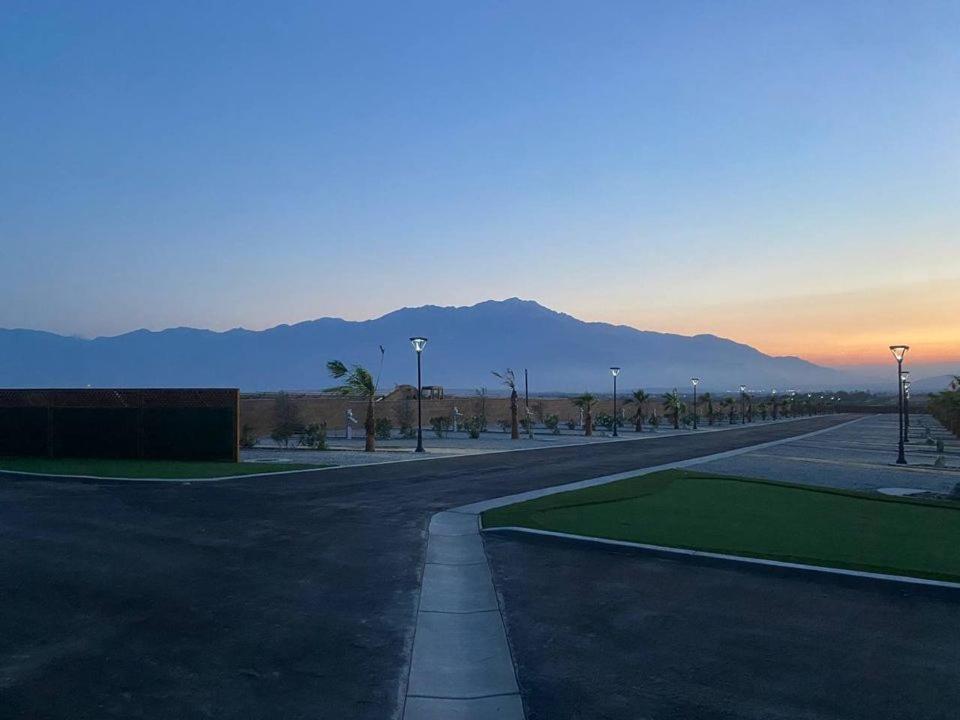 Empty Lot photo 1