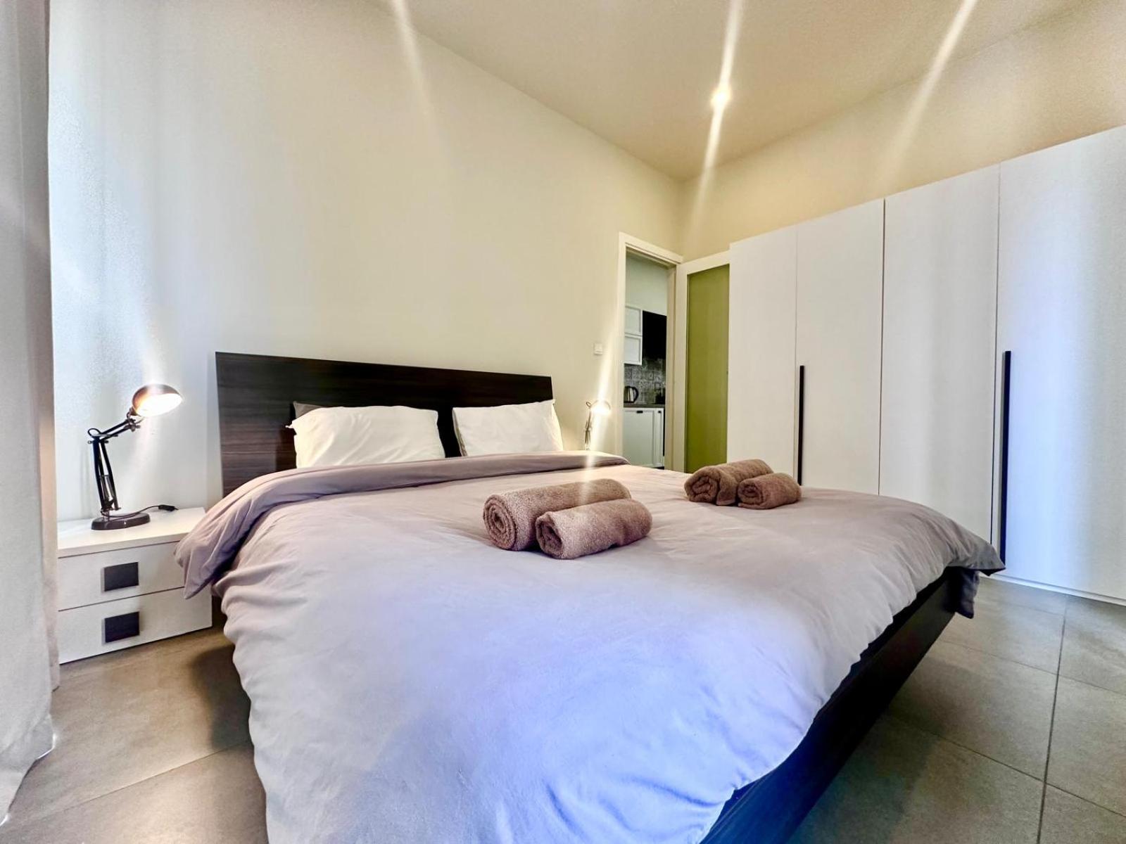 One-Bedroom Apartment - Sea Side