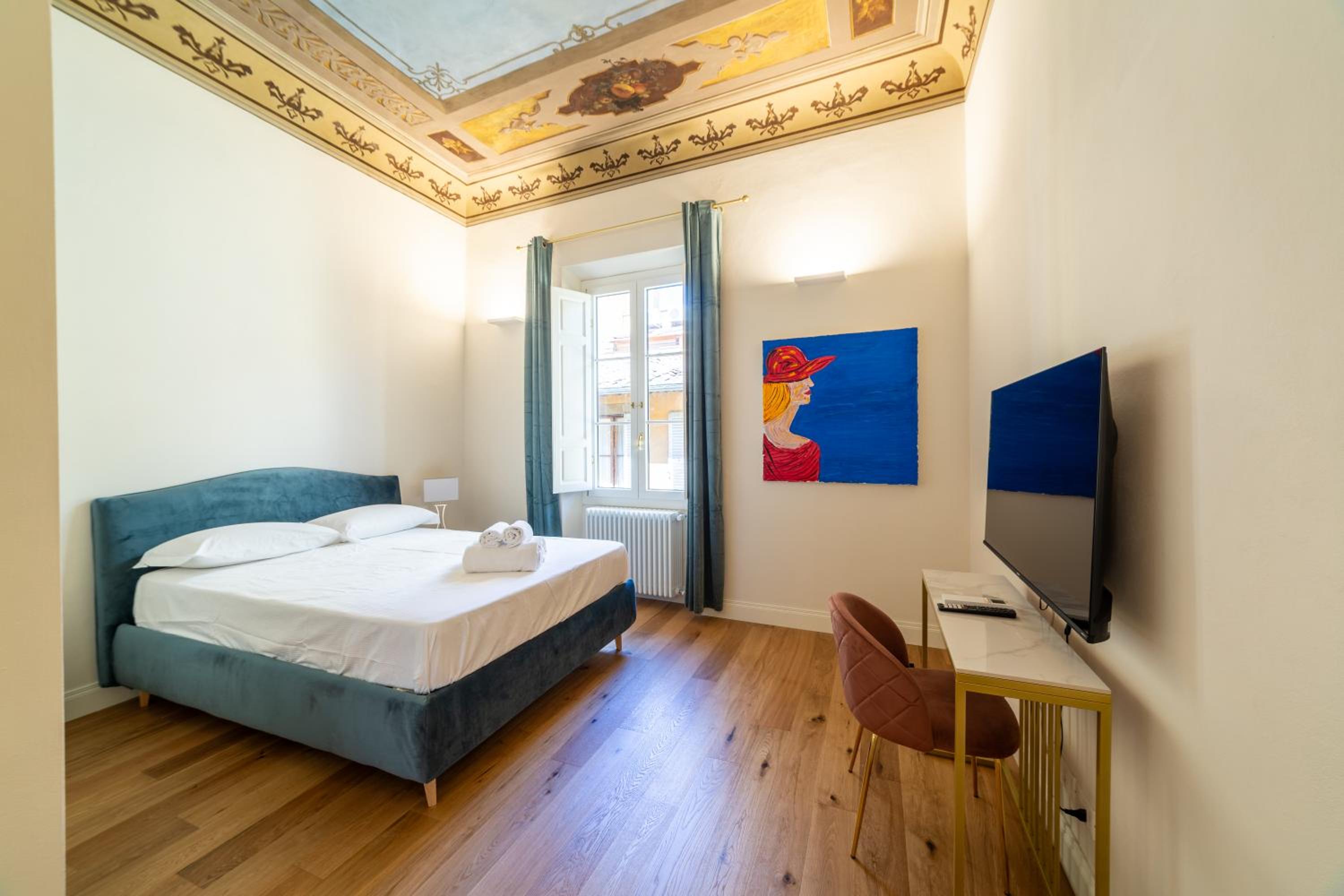 Large Double Room photo 1