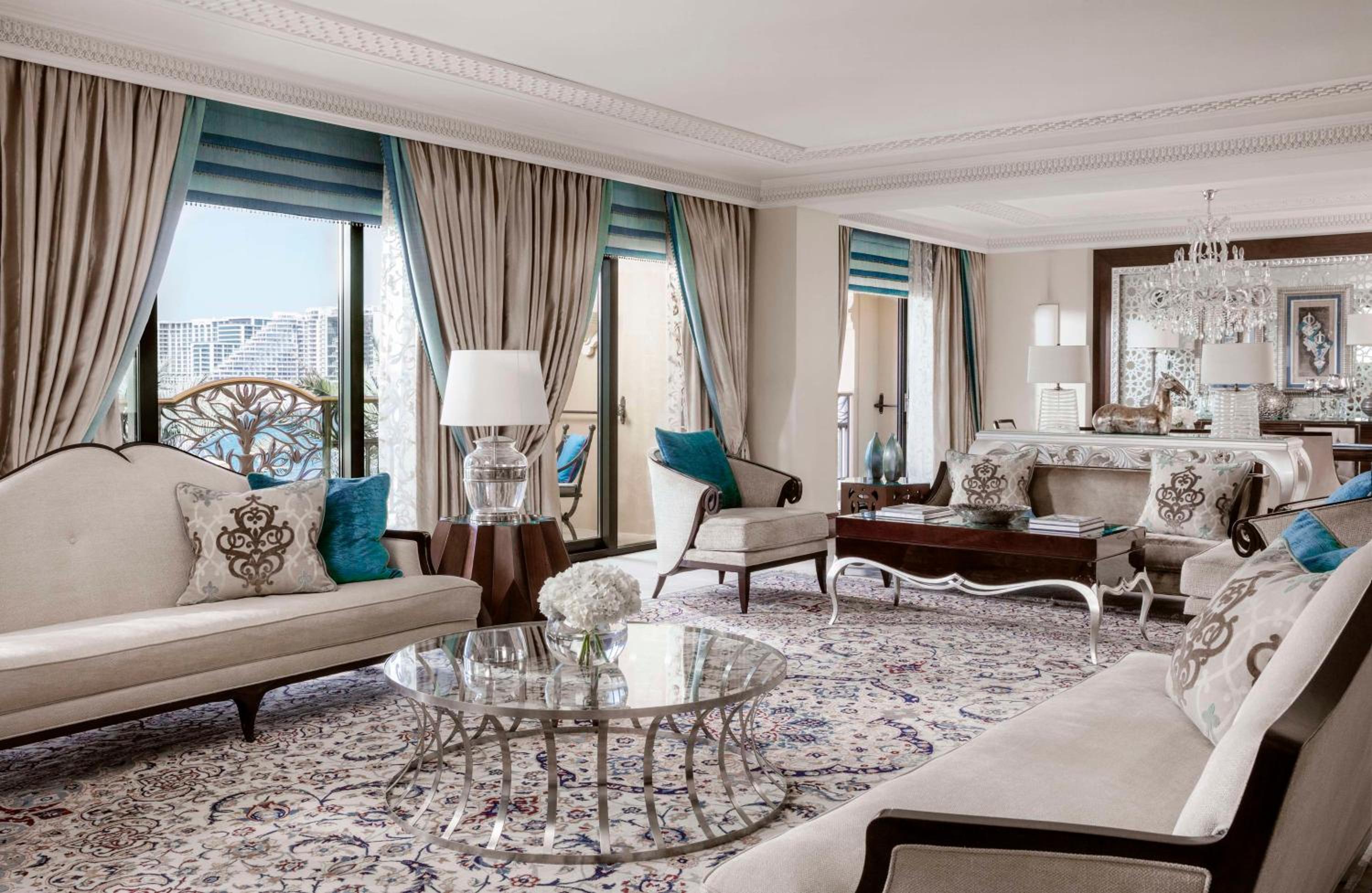 Palace Royal Suite - includes Host Service, Afternoon Tea, Evening Drinks, DRIFT Beach Club Access,Waterpark Access