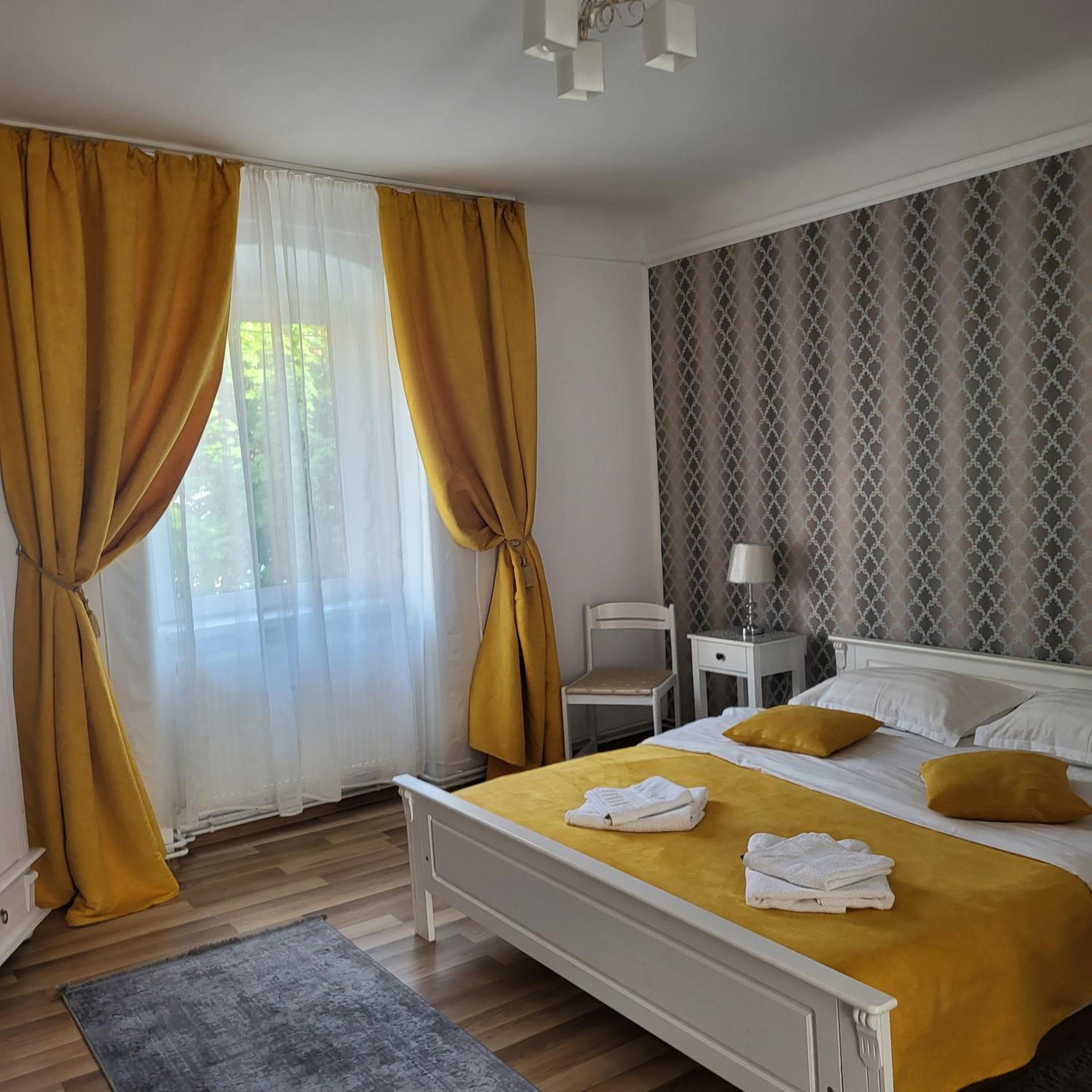Deluxe Double Room - Photo 6