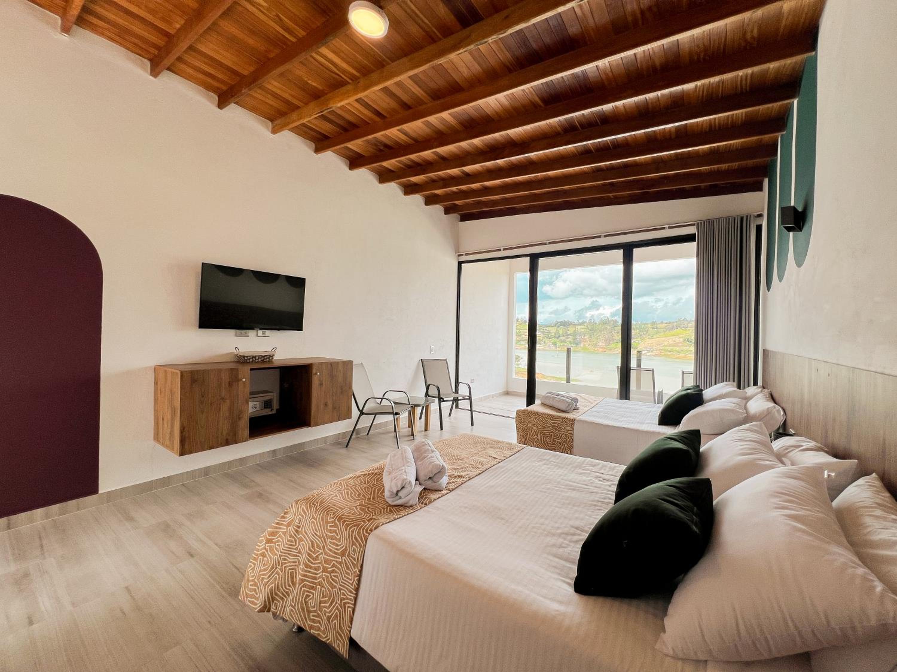 Superior Triple Room photo 1