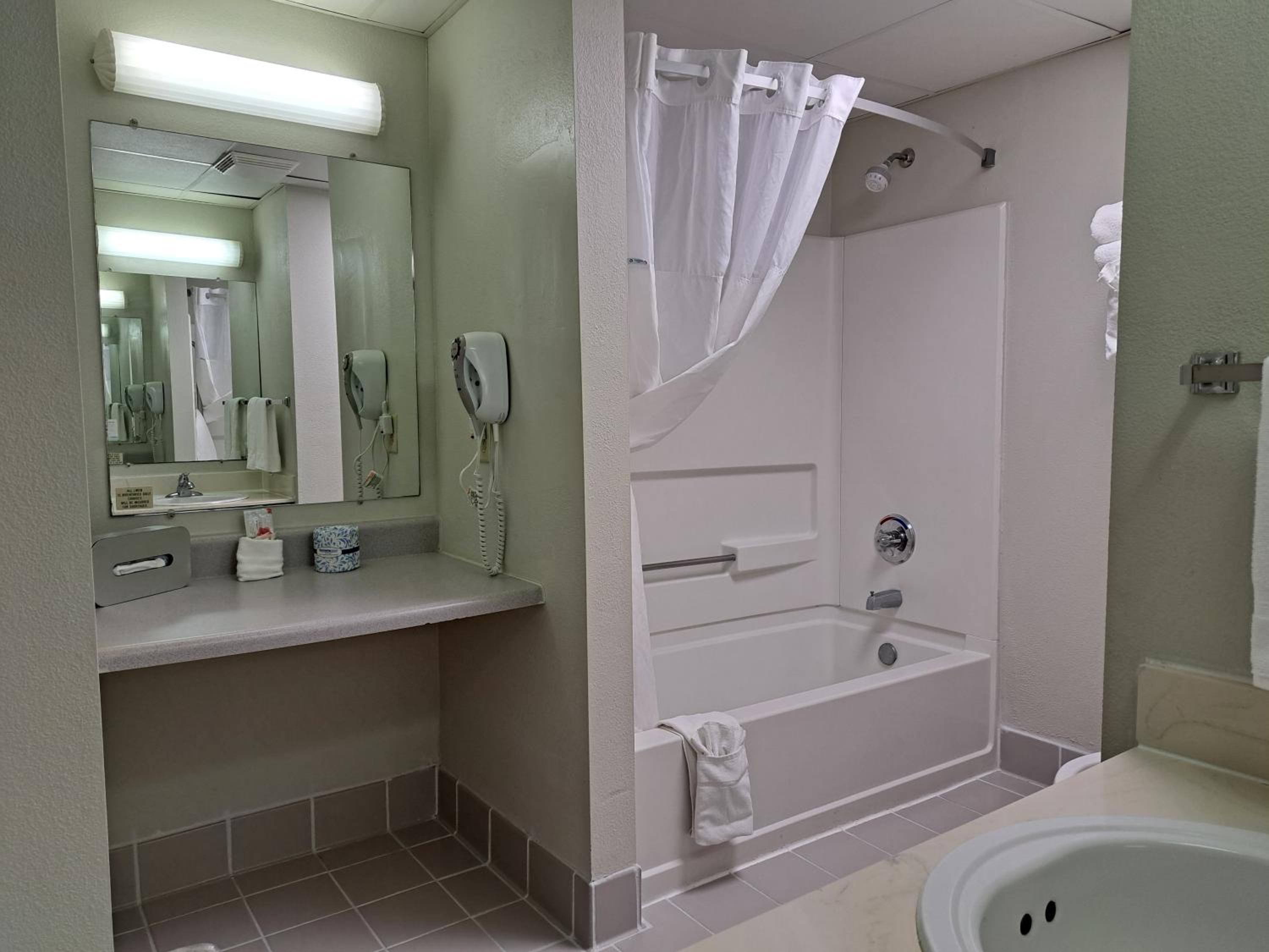 King Suite - Ocean View - Photo 5