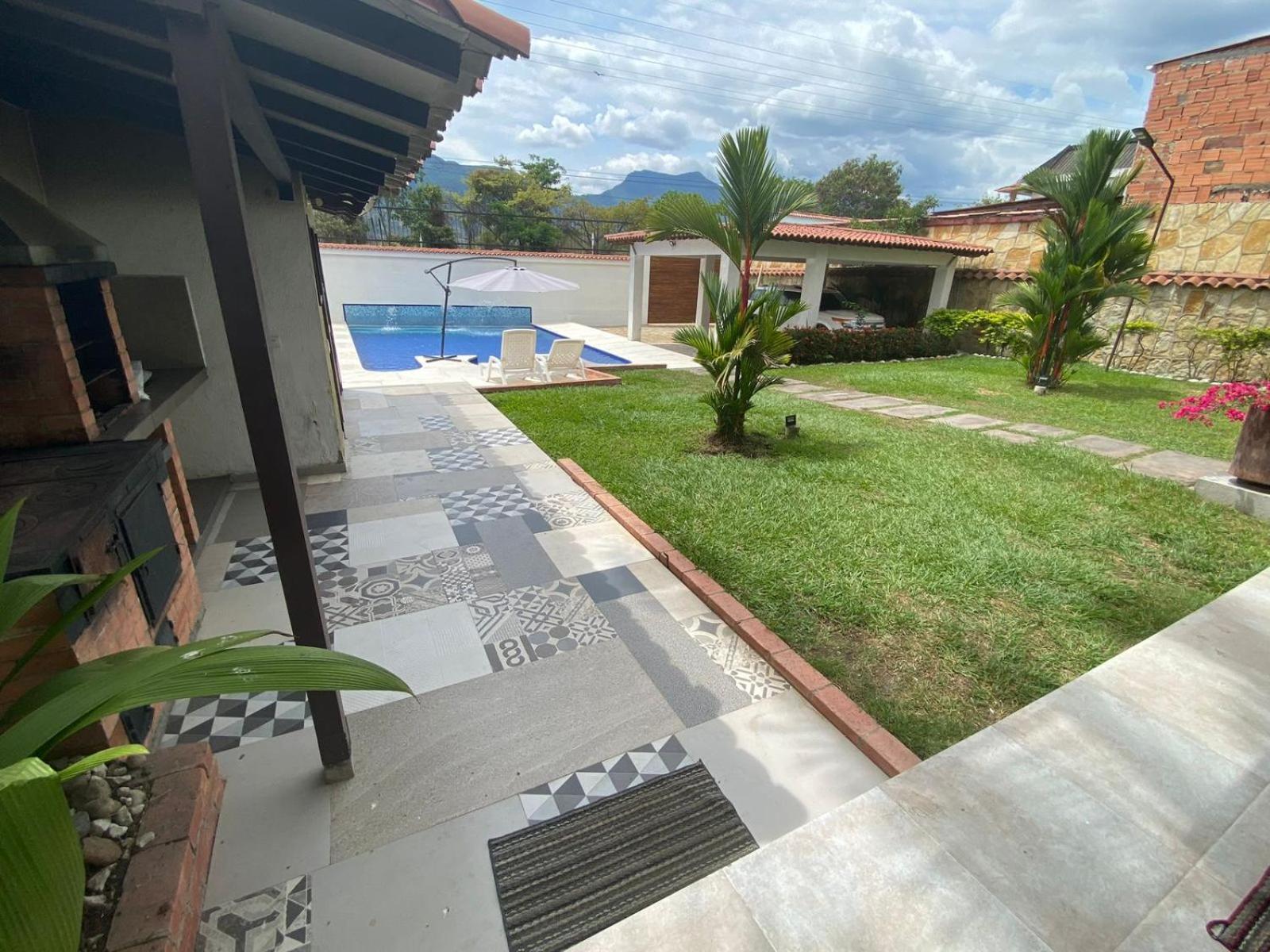 Villa photo 3