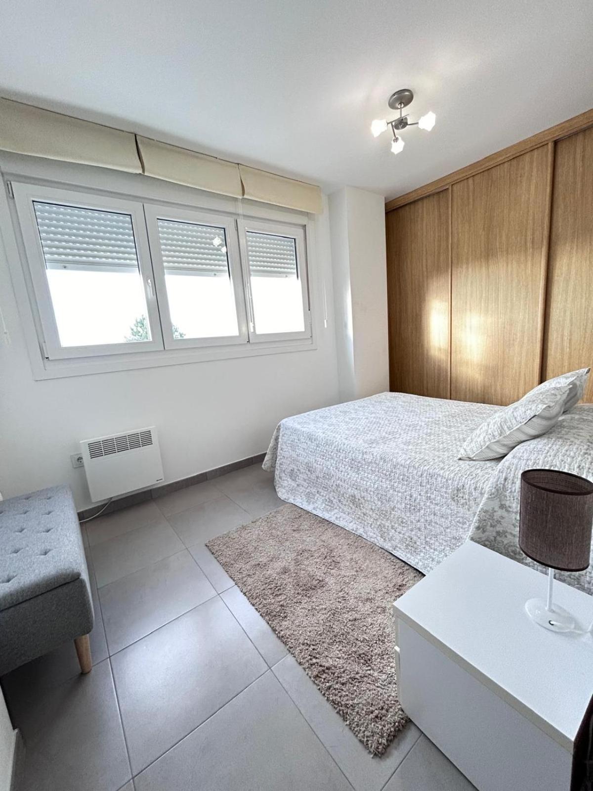 Three-Bedroom Apartment with Sea View photo 2